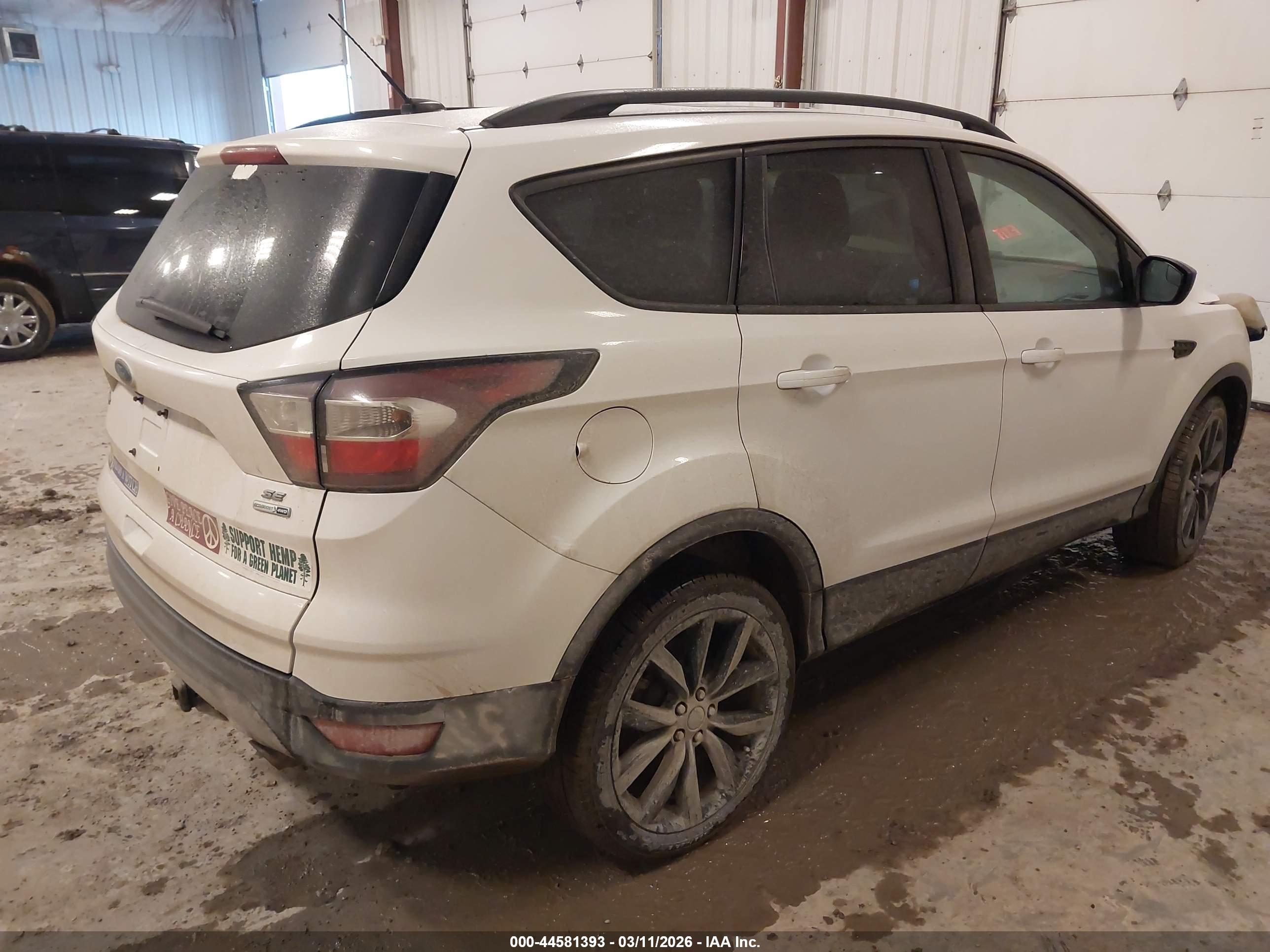 FORD ESCAPE image 4