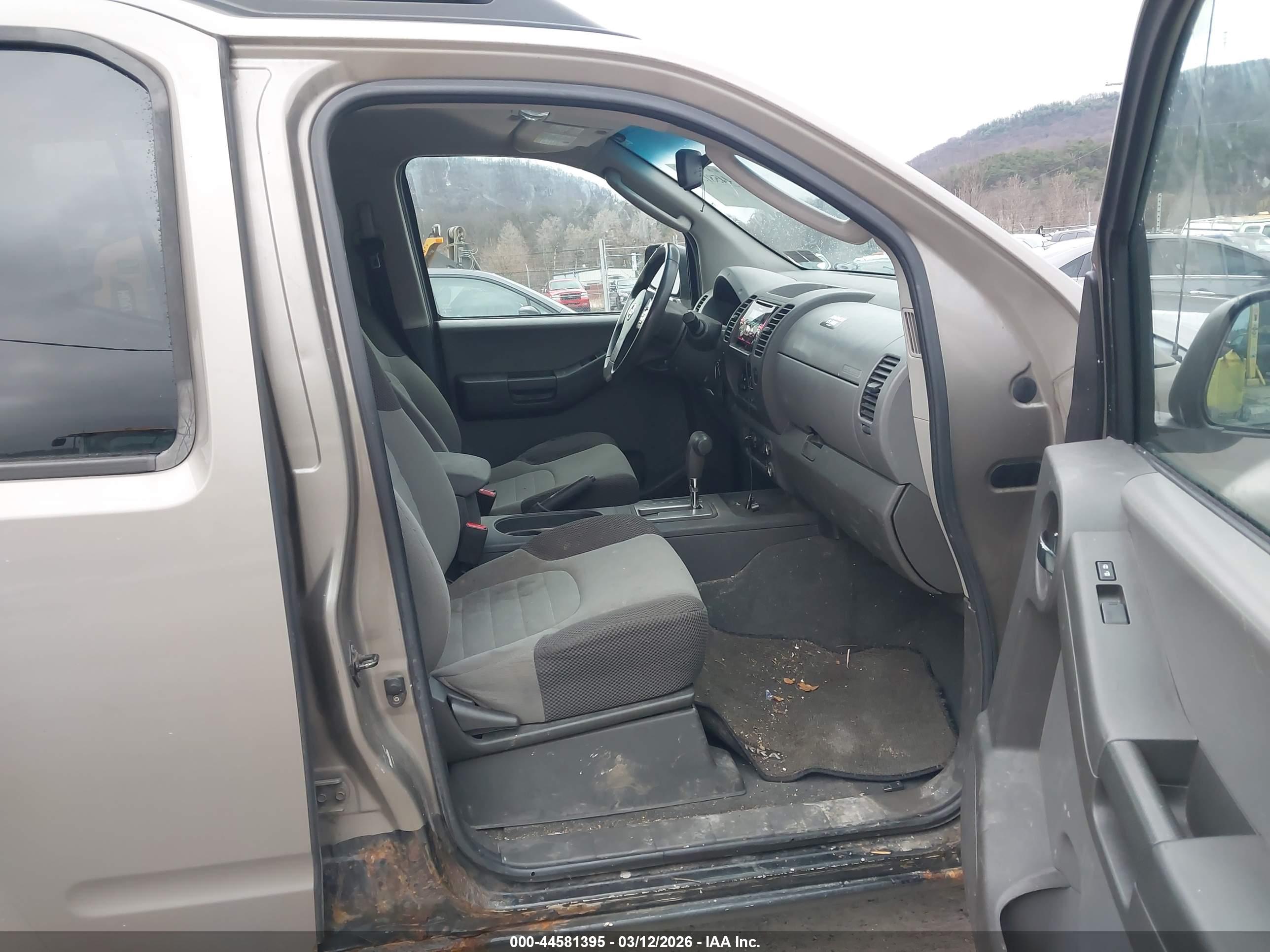 NISSAN XTERRA image 5