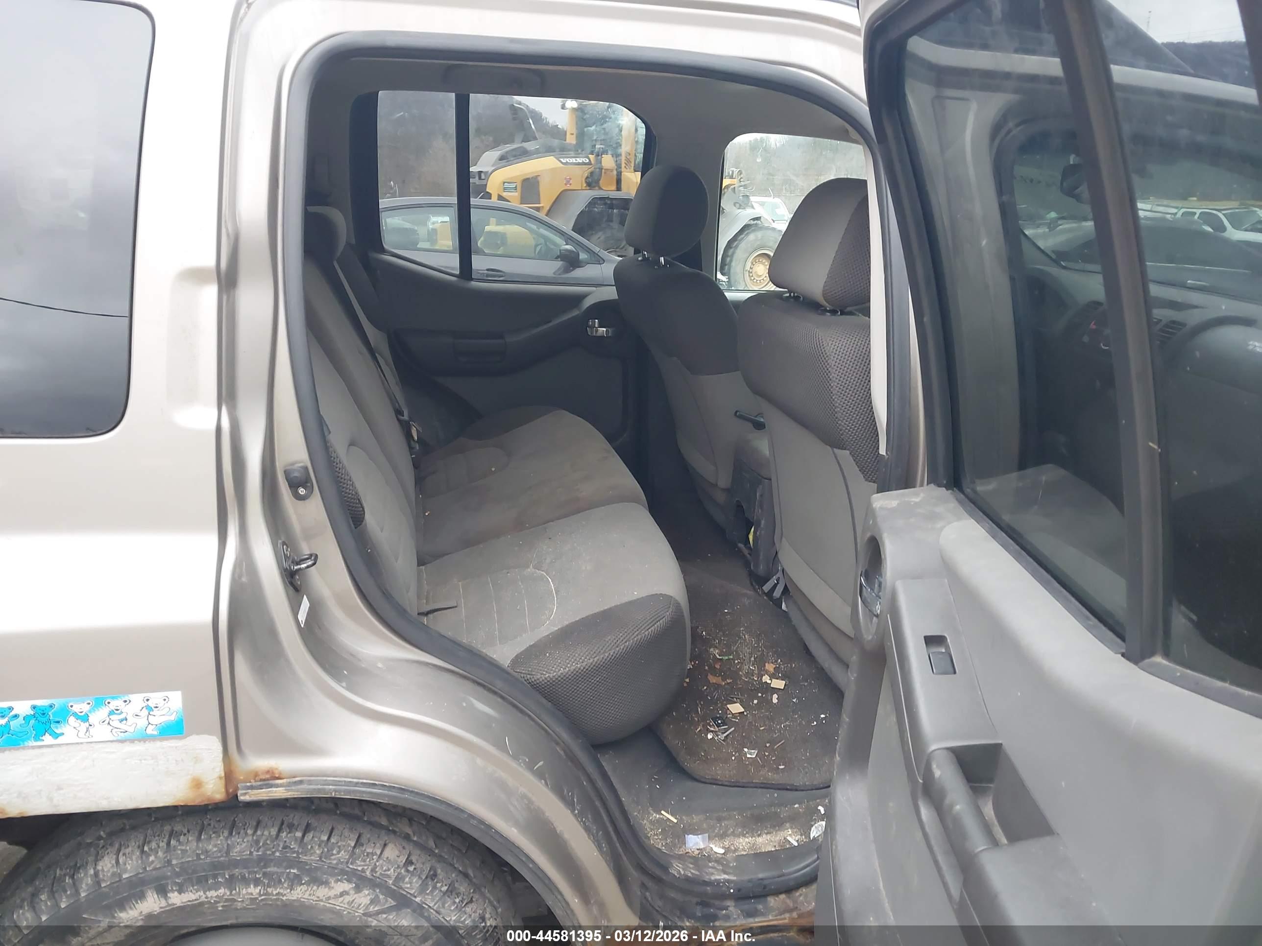 NISSAN XTERRA image 8