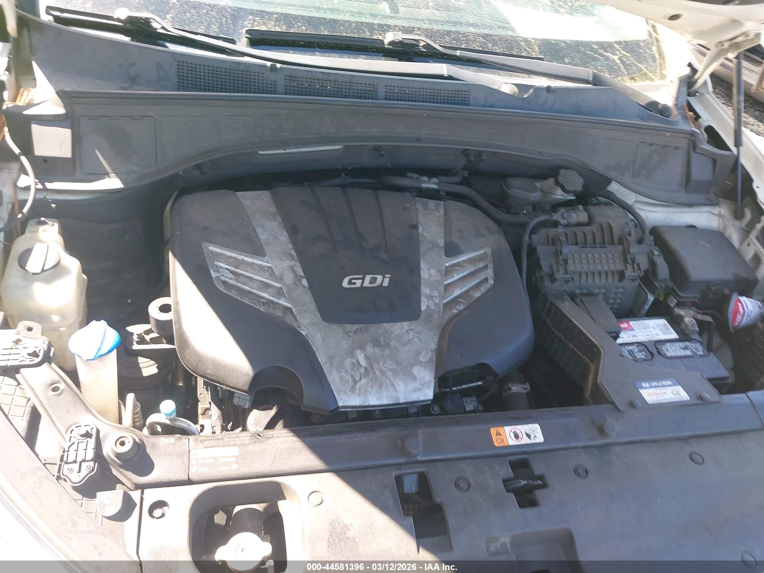 HYUNDAI SANTA image 10