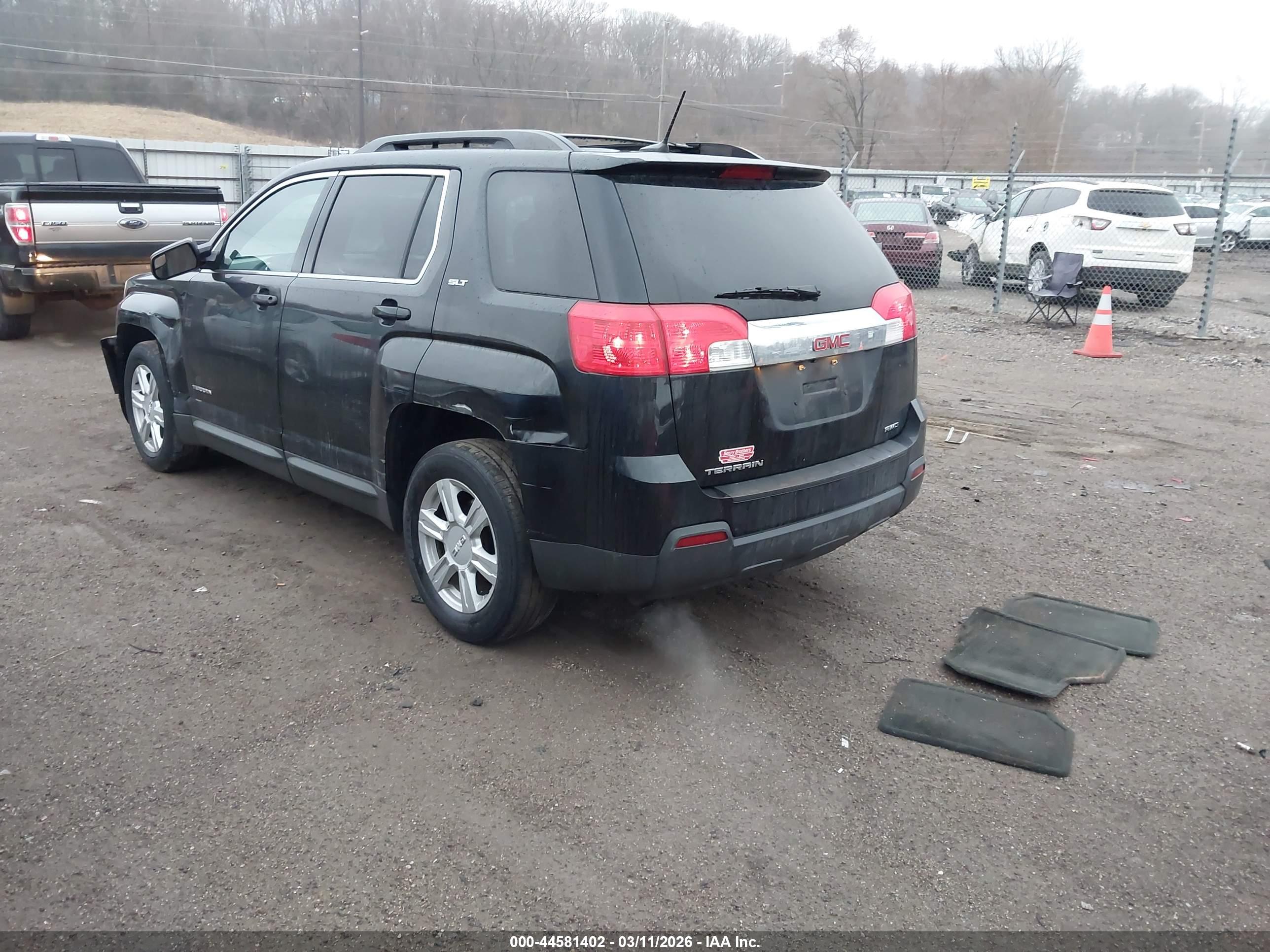 GMC TERRAIN image 3