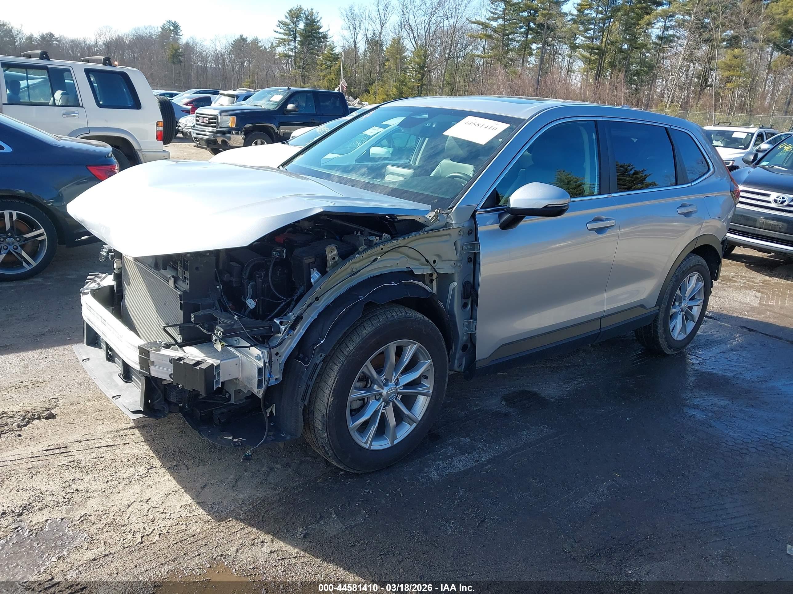 HONDA CR-V image 2