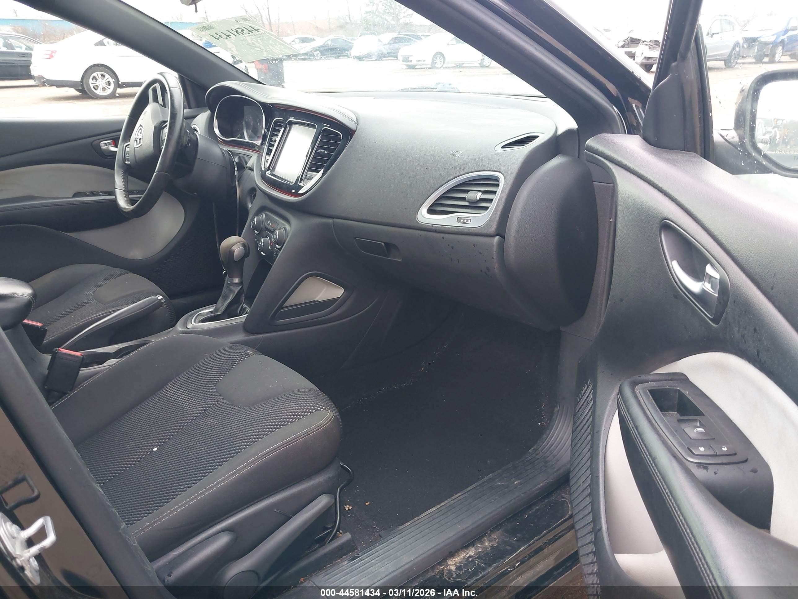 DODGE DART image 5