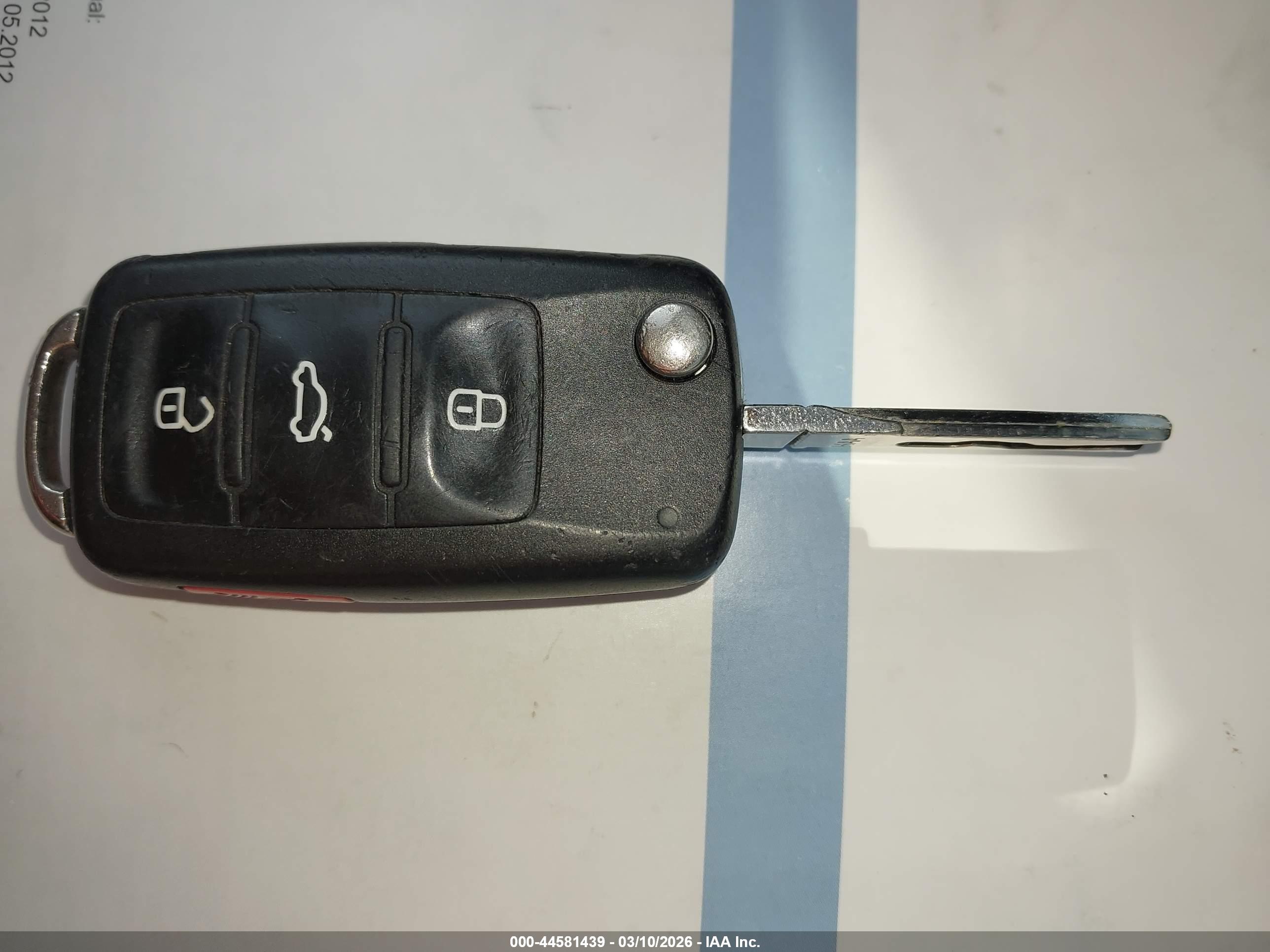 VOLKSWAGEN TIGUAN image 11
