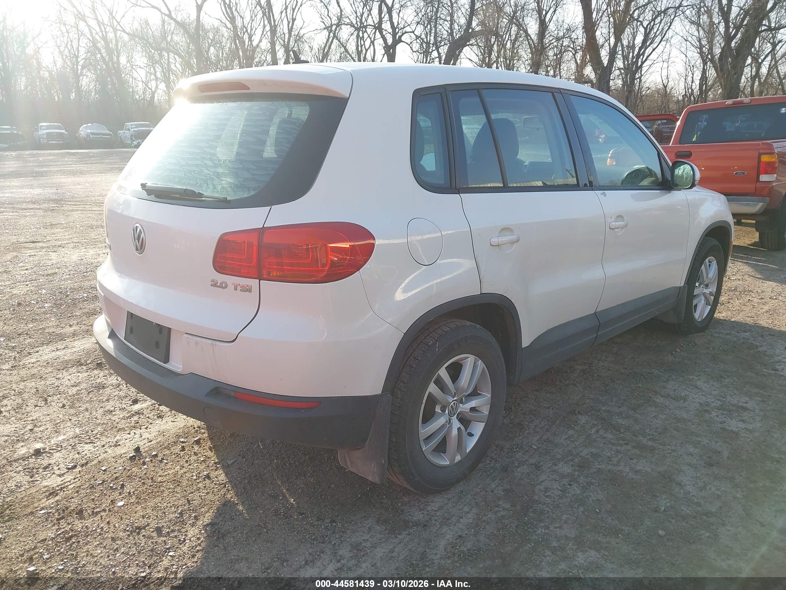 VOLKSWAGEN TIGUAN image 4