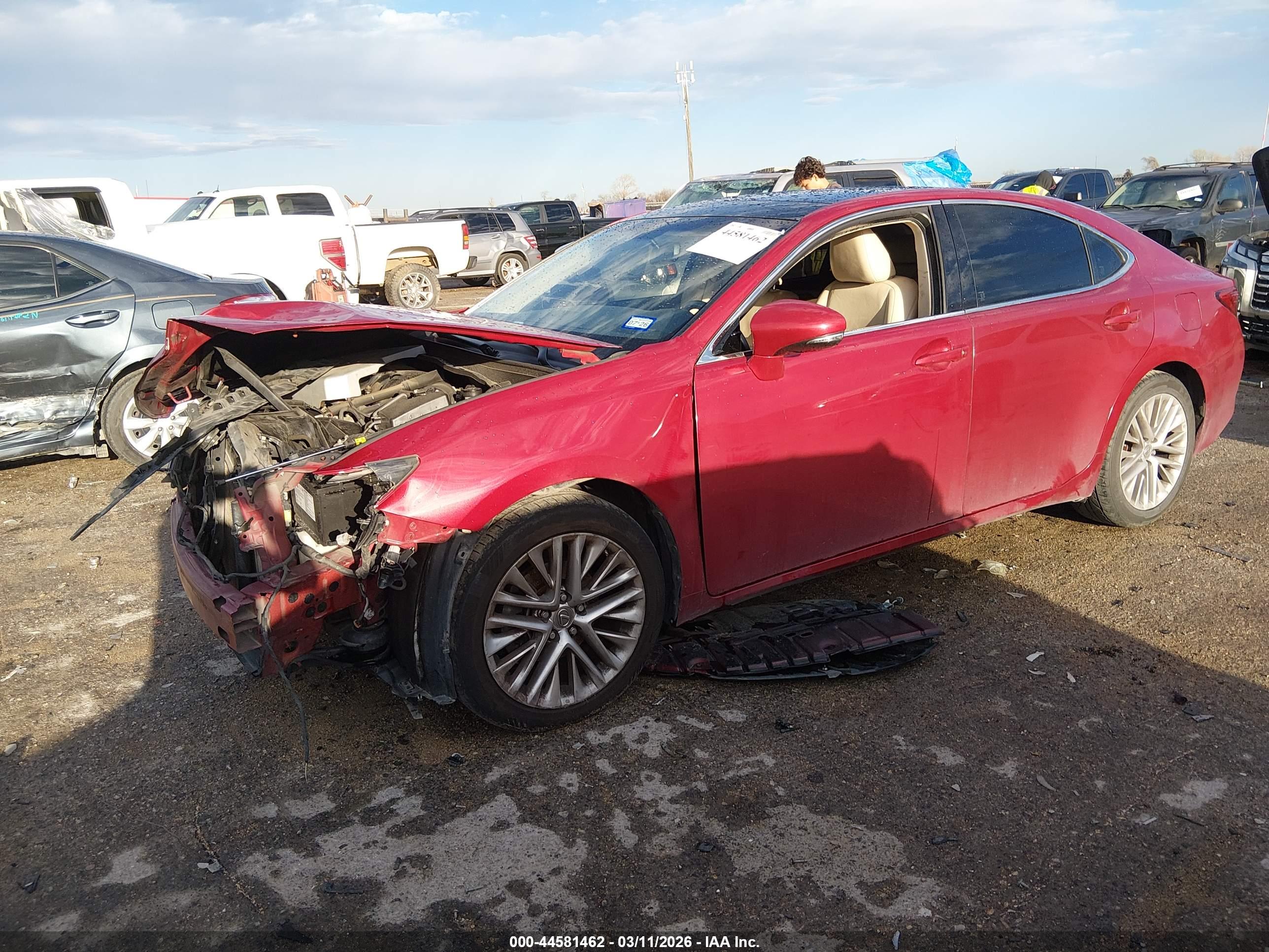 LEXUS ES image 2