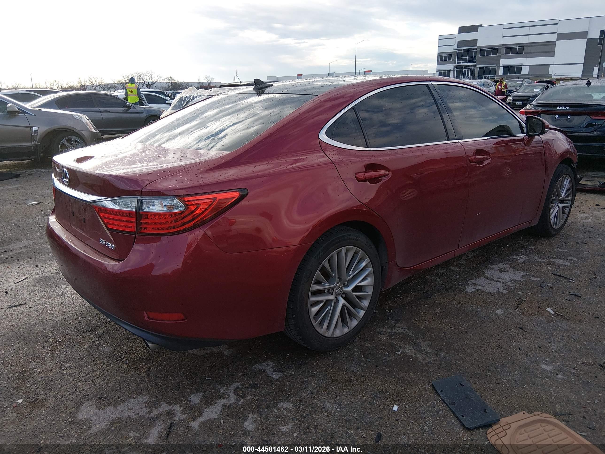 LEXUS ES image 4