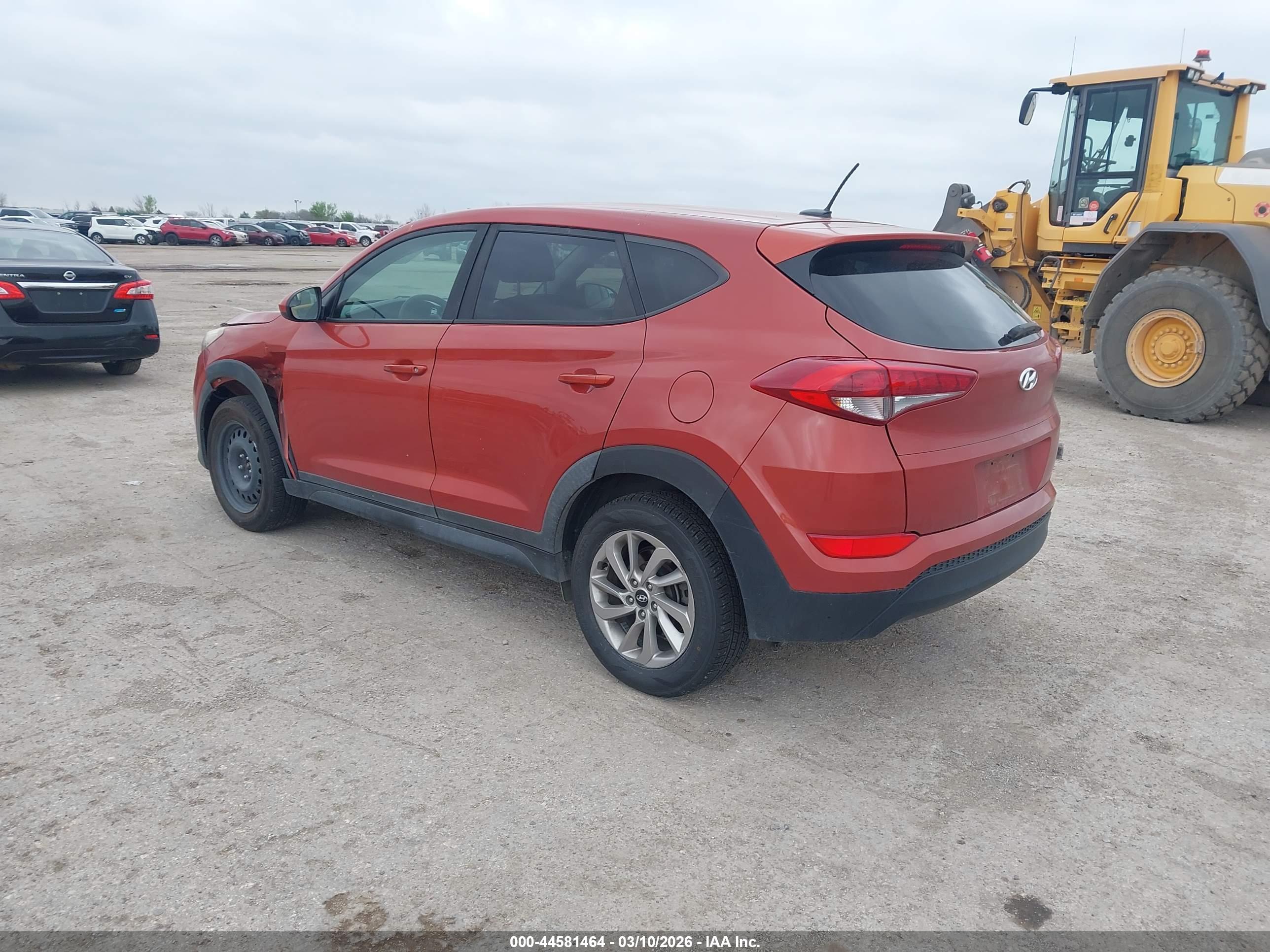HYUNDAI TUCSON image 3