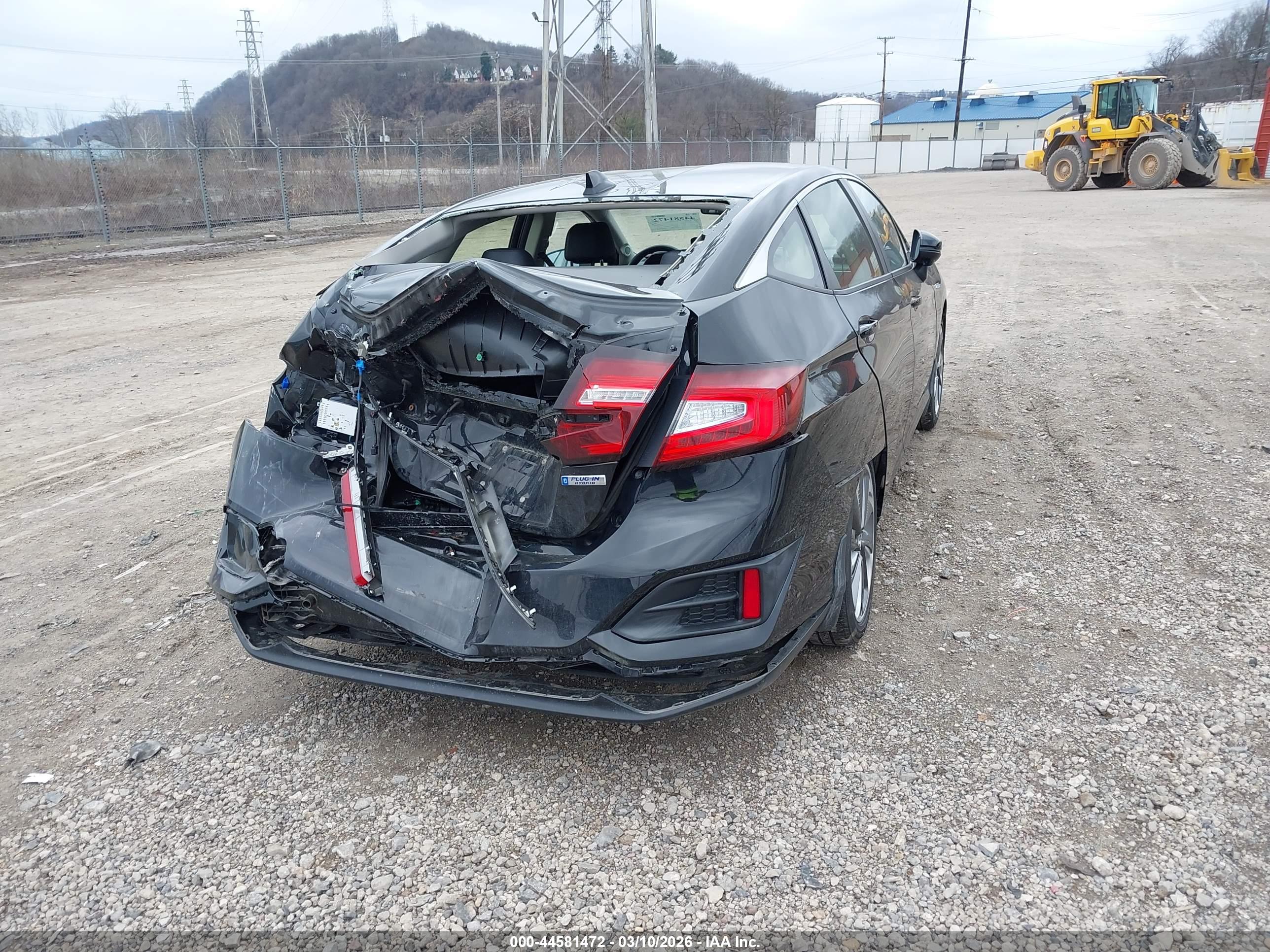 HONDA CLARITY image 4