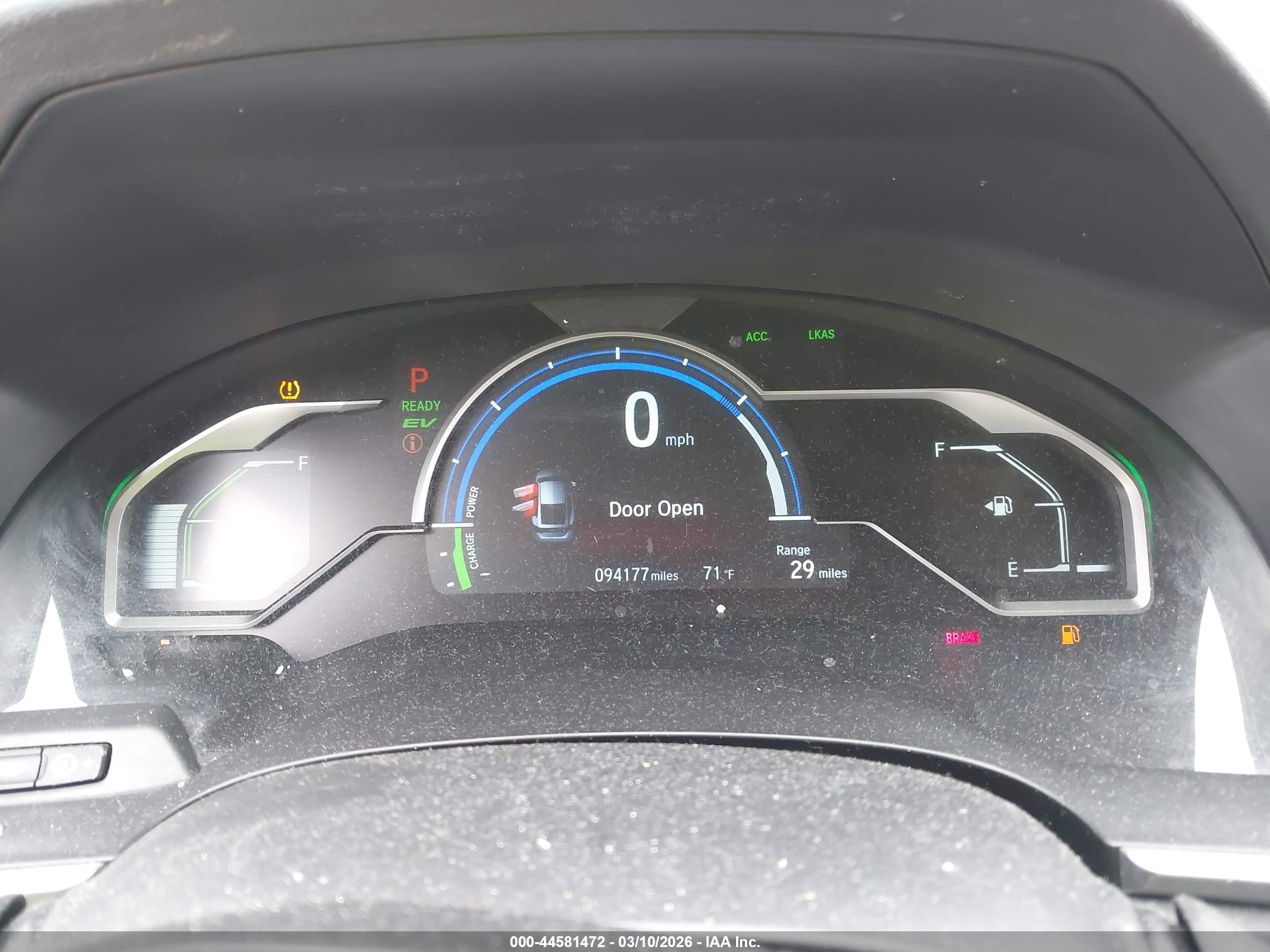 HONDA CLARITY image 7