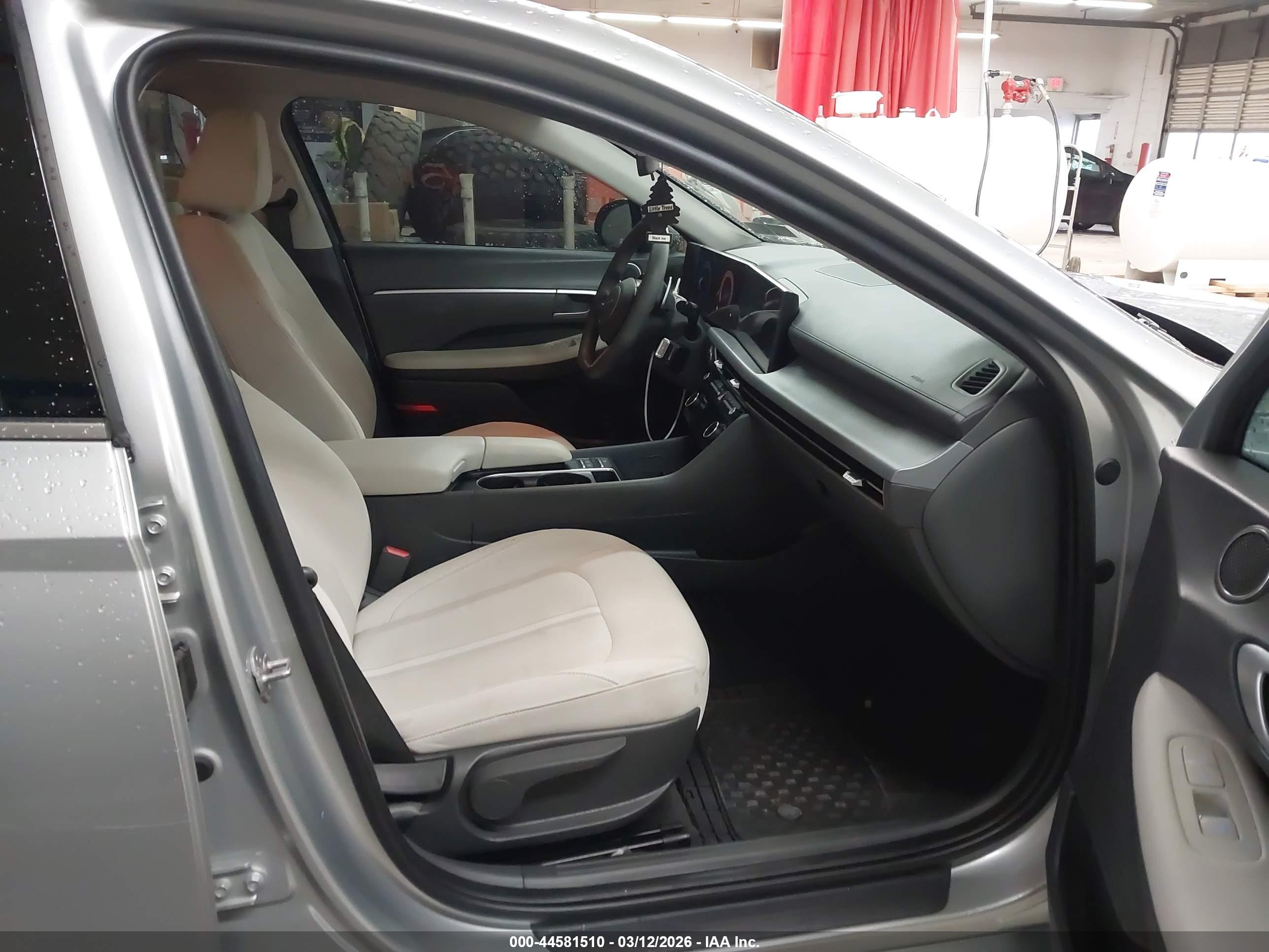 HYUNDAI SONATA image 5
