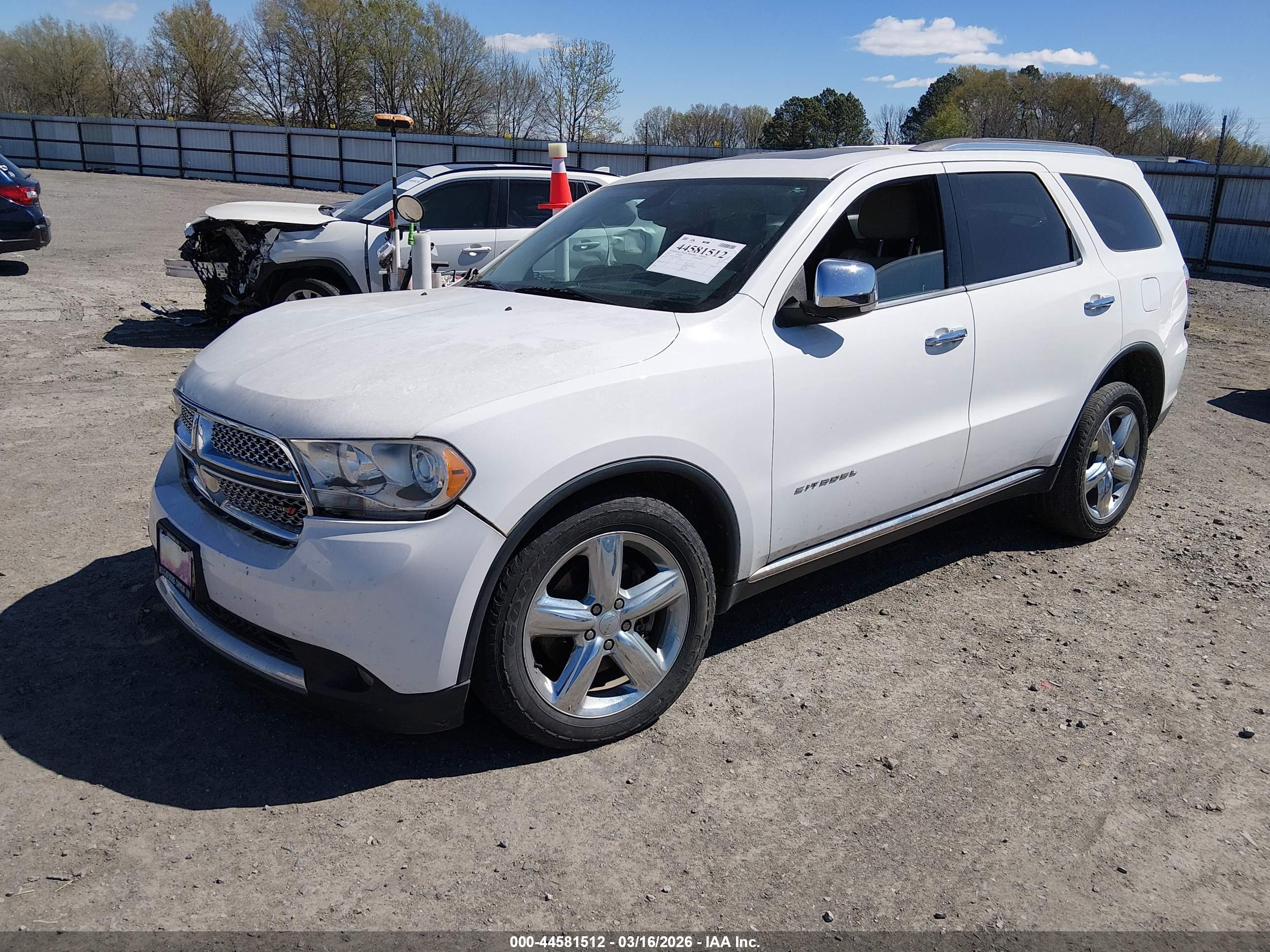 DODGE DURANGO image 2