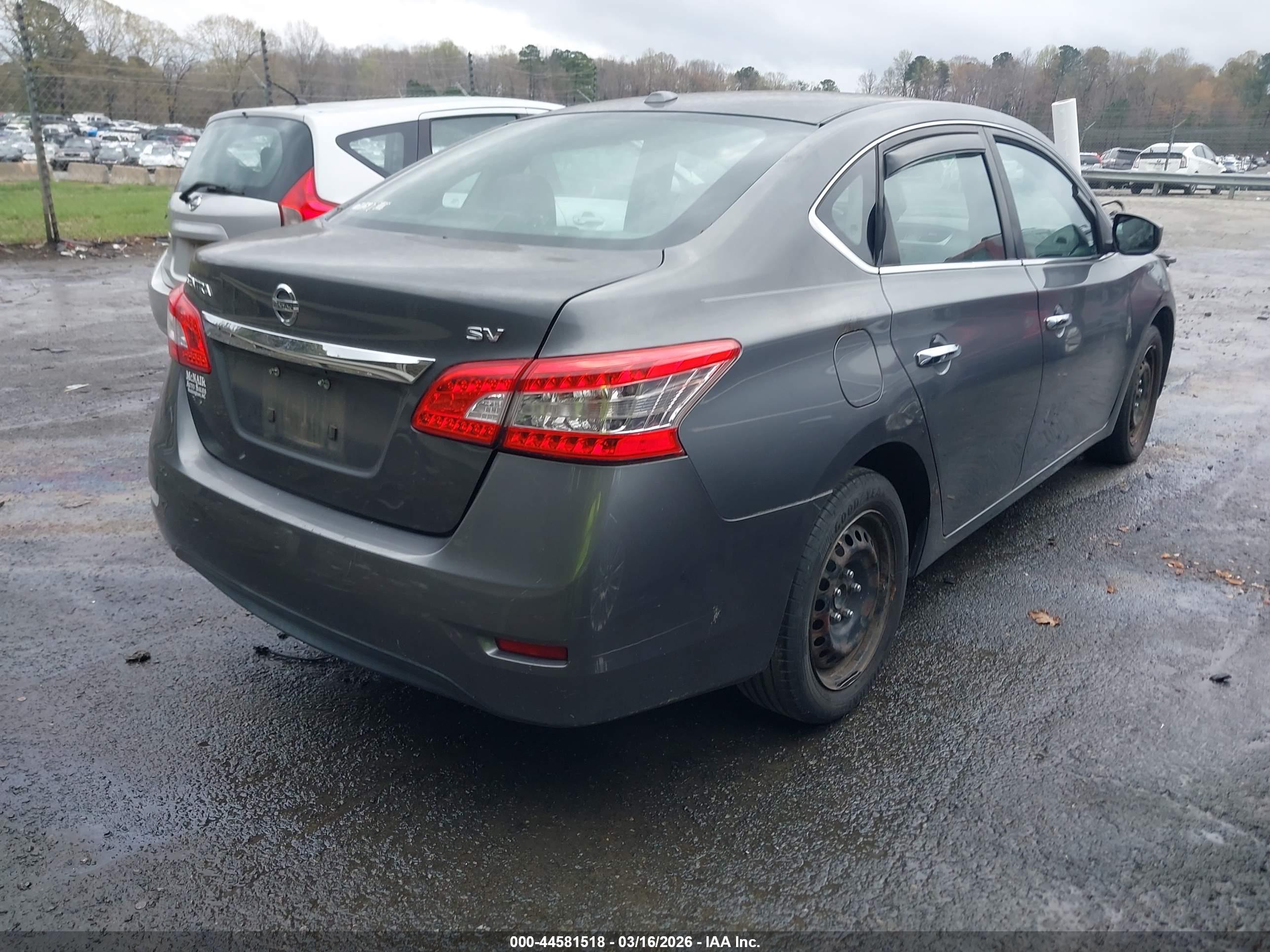 NISSAN SENTRA image 4
