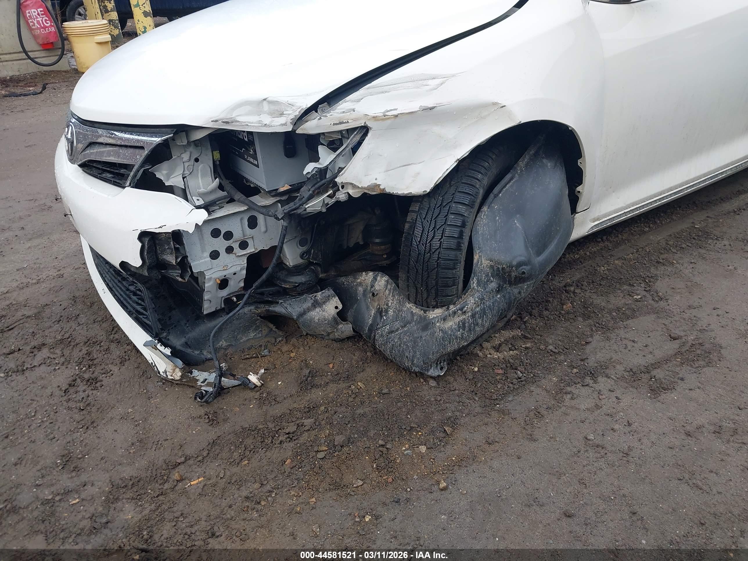 TOYOTA CAMRY image 6