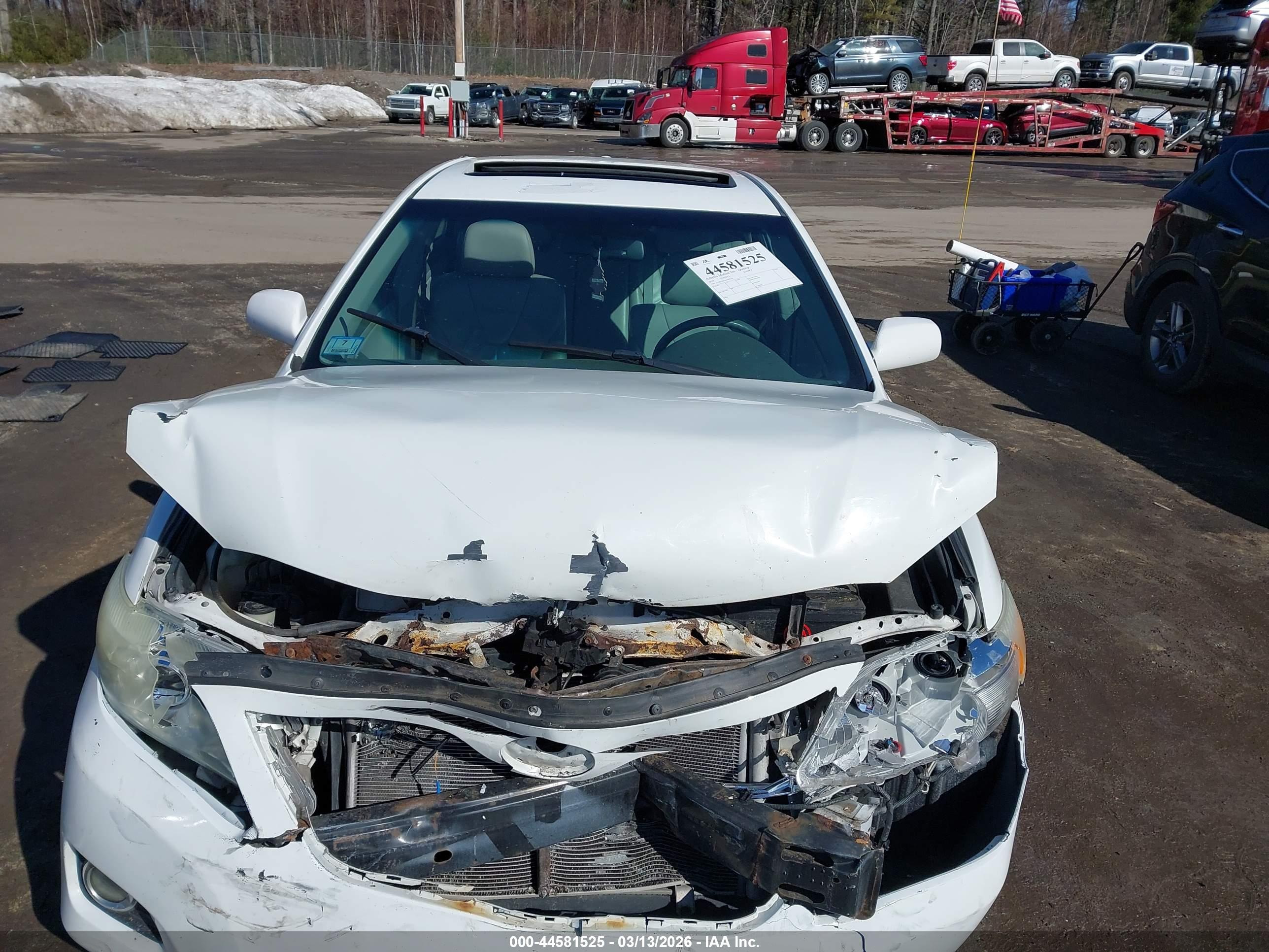 TOYOTA CAMRY image 6