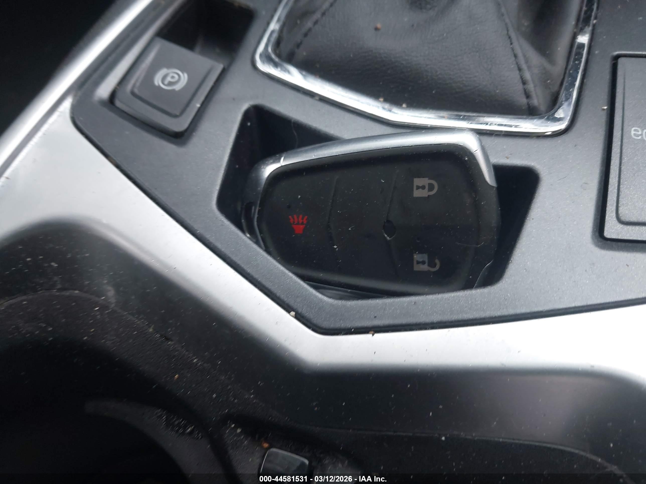 CADILLAC SRX image 11
