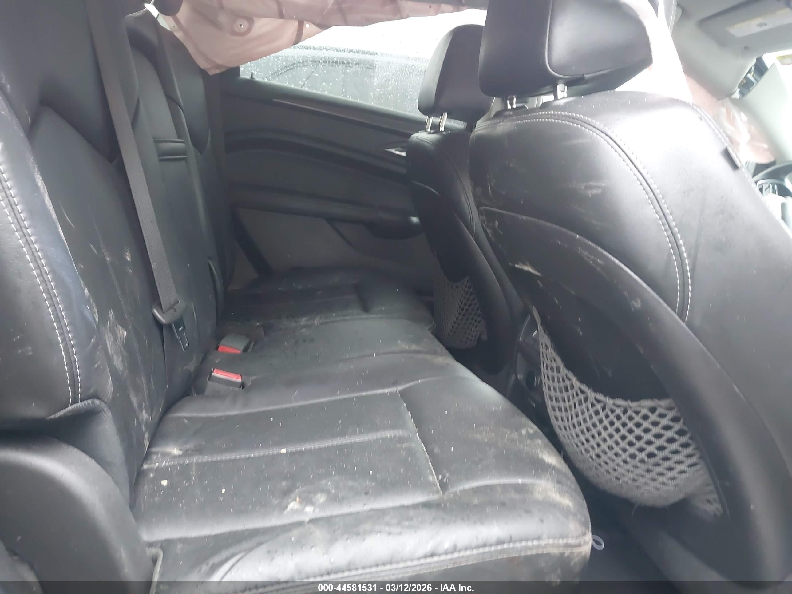 CADILLAC SRX image 8