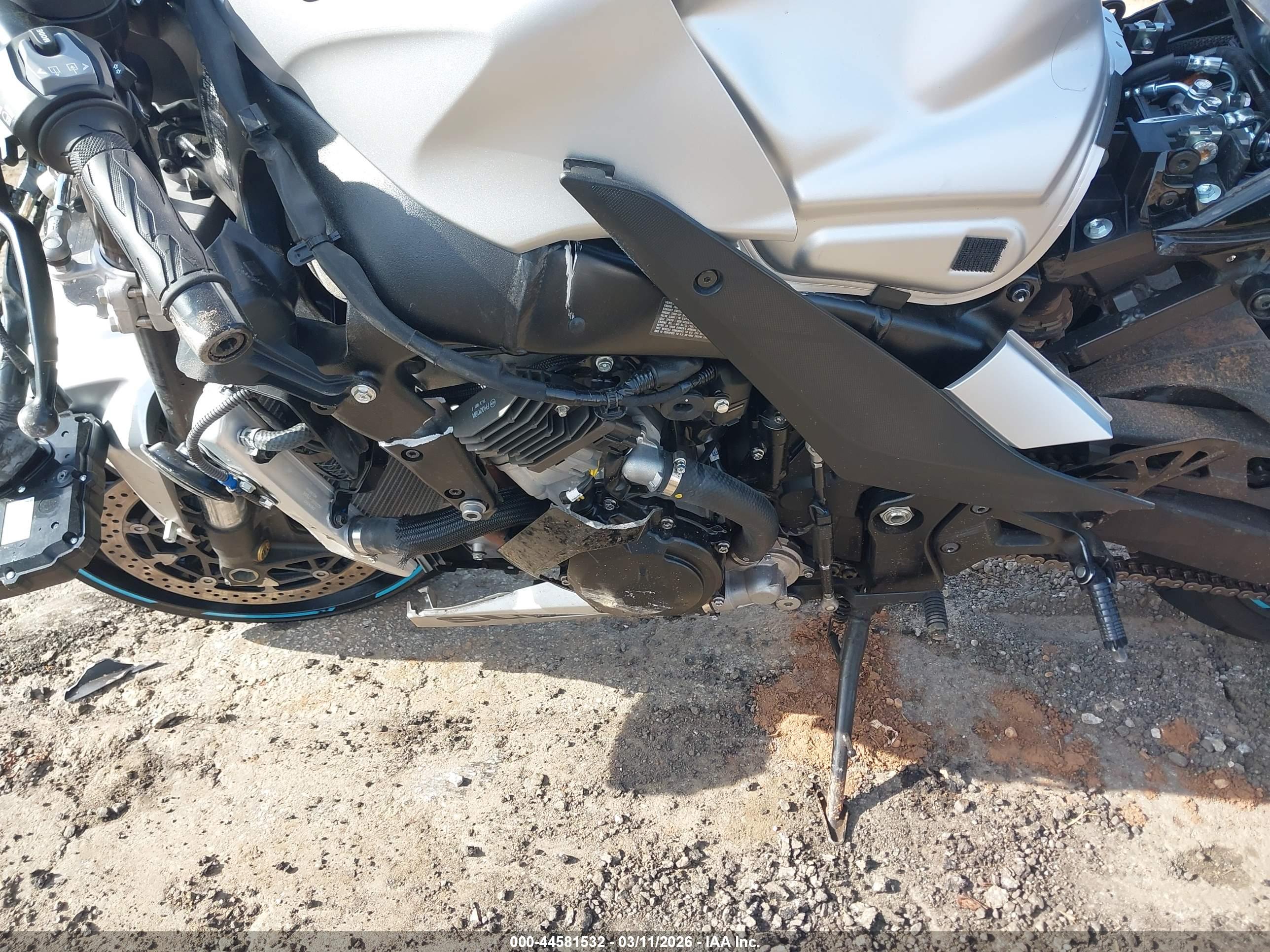 SUZUKI GSX-R1000 image 9