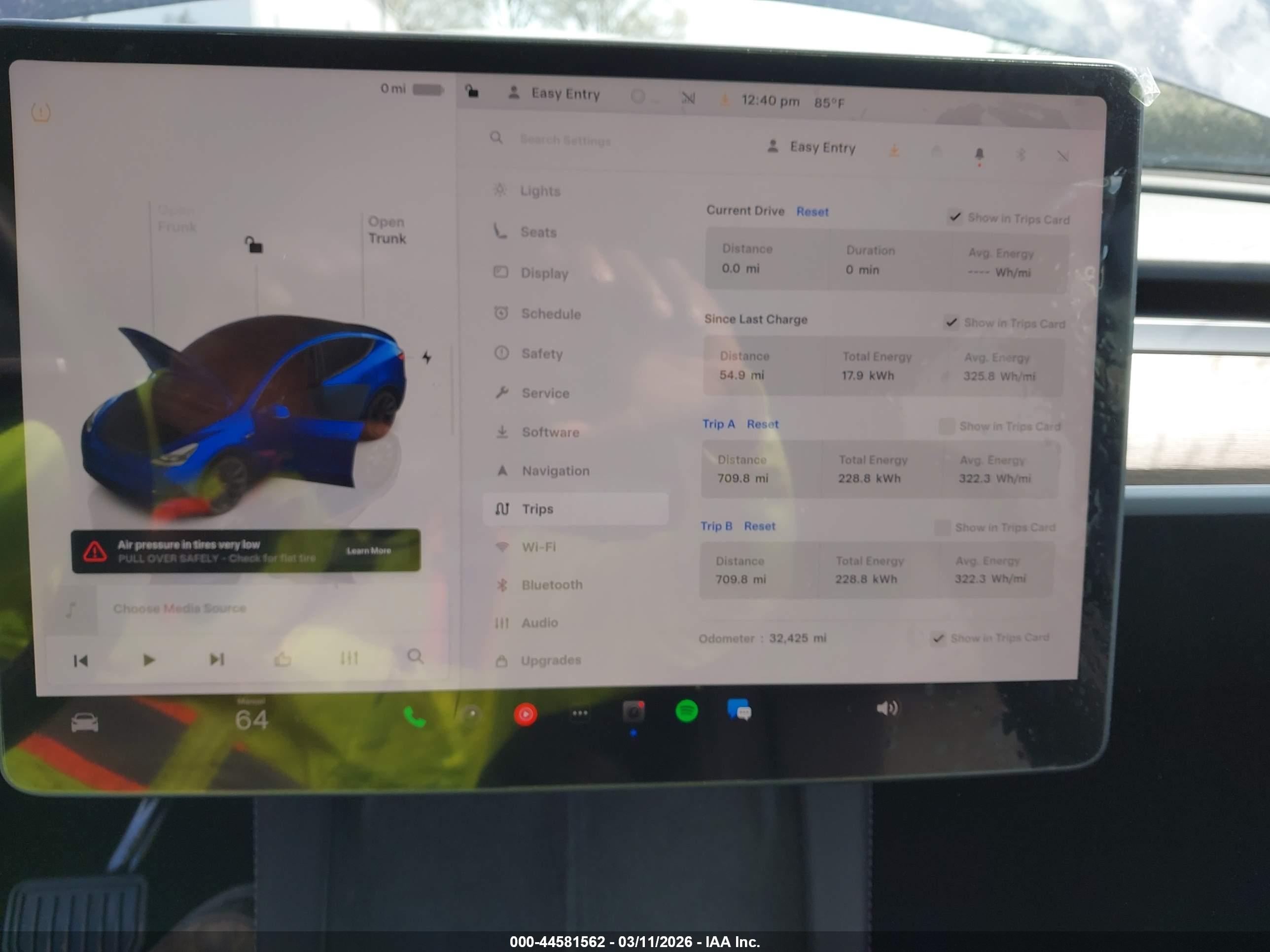 TESLA MODEL image 7
