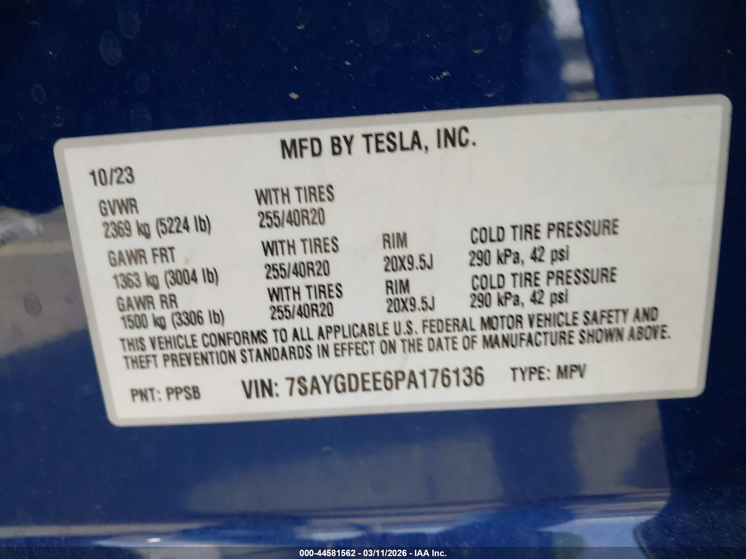 TESLA MODEL image 9