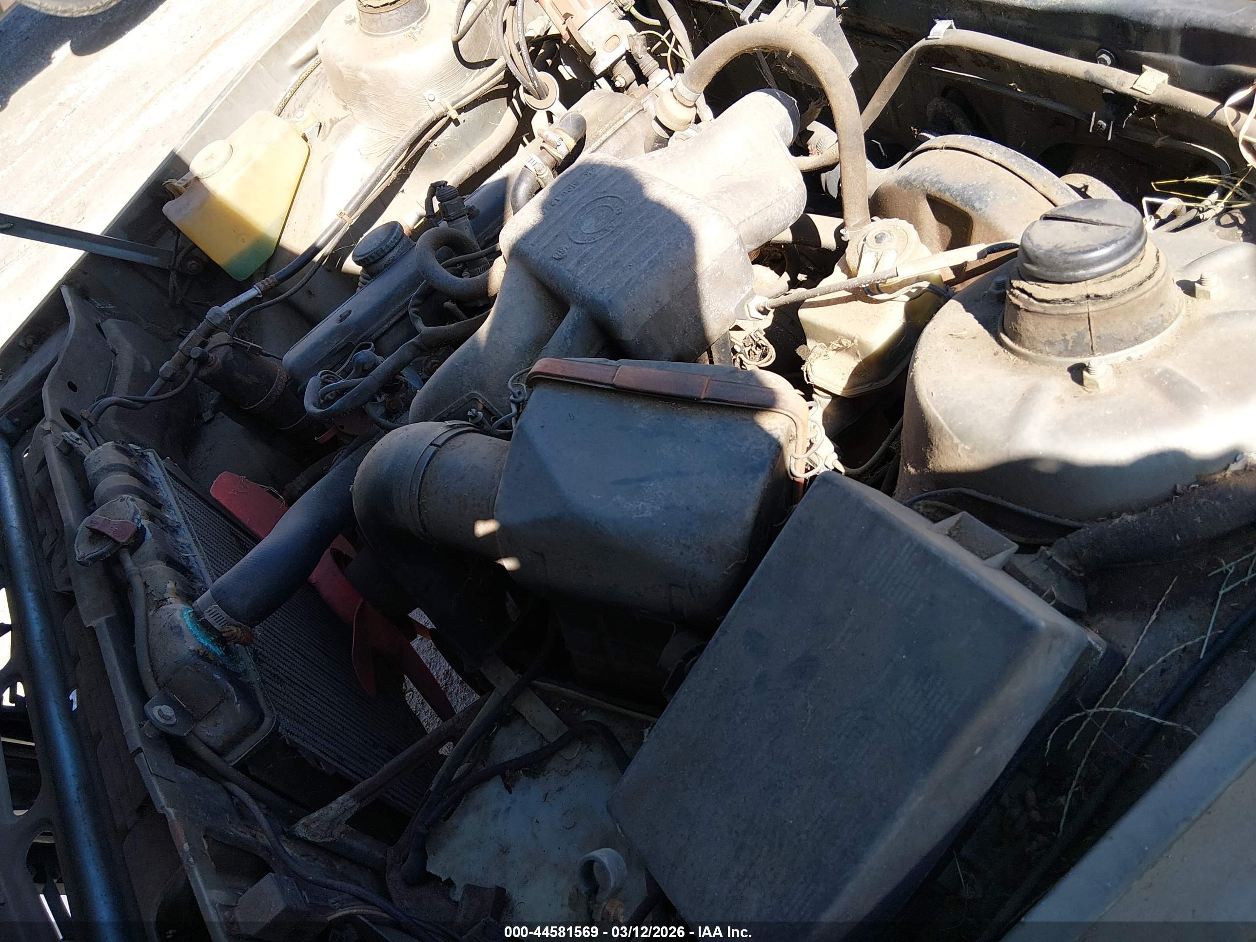 BMW 320 image 10