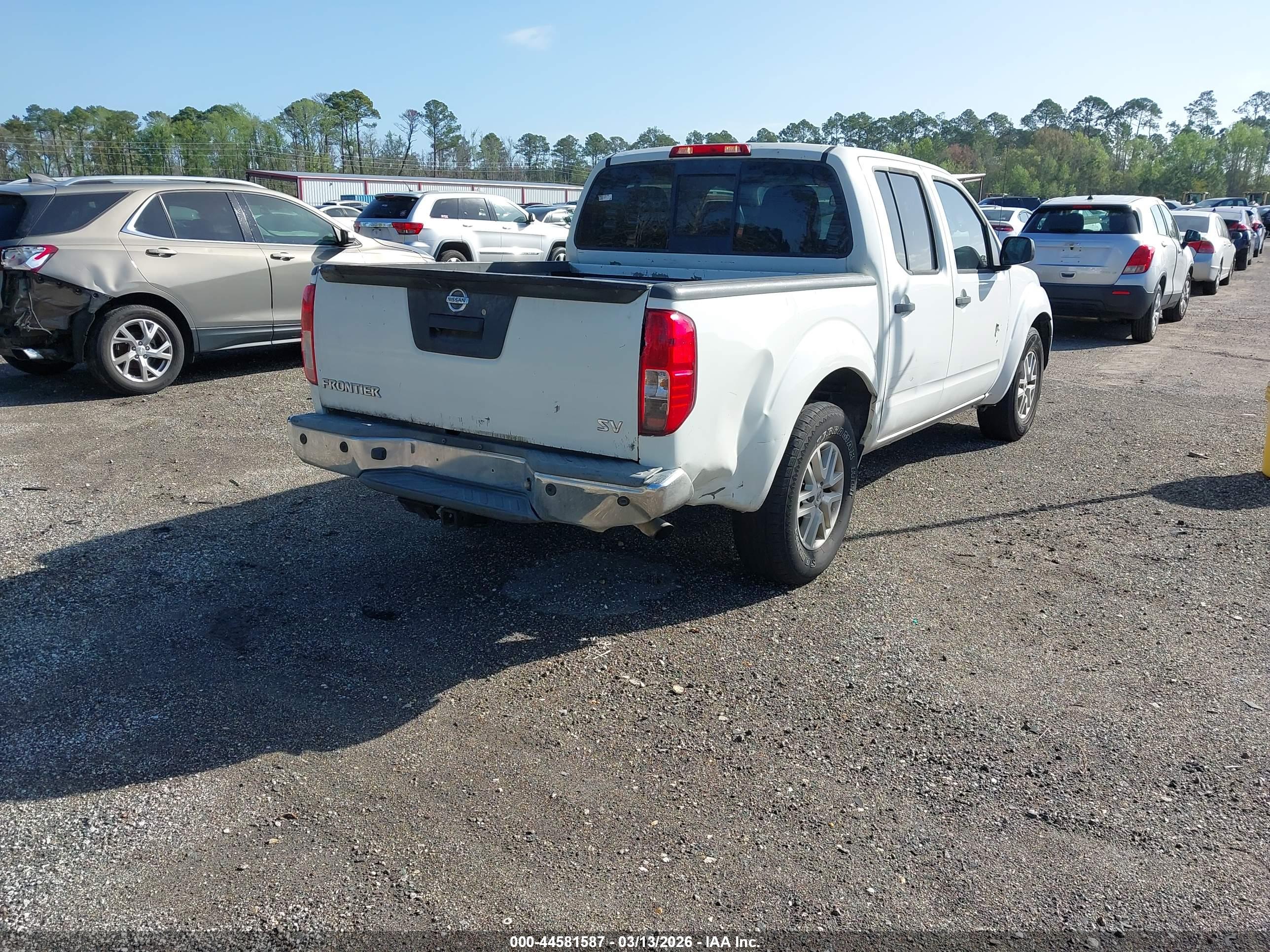 NISSAN FRONTIER image 4