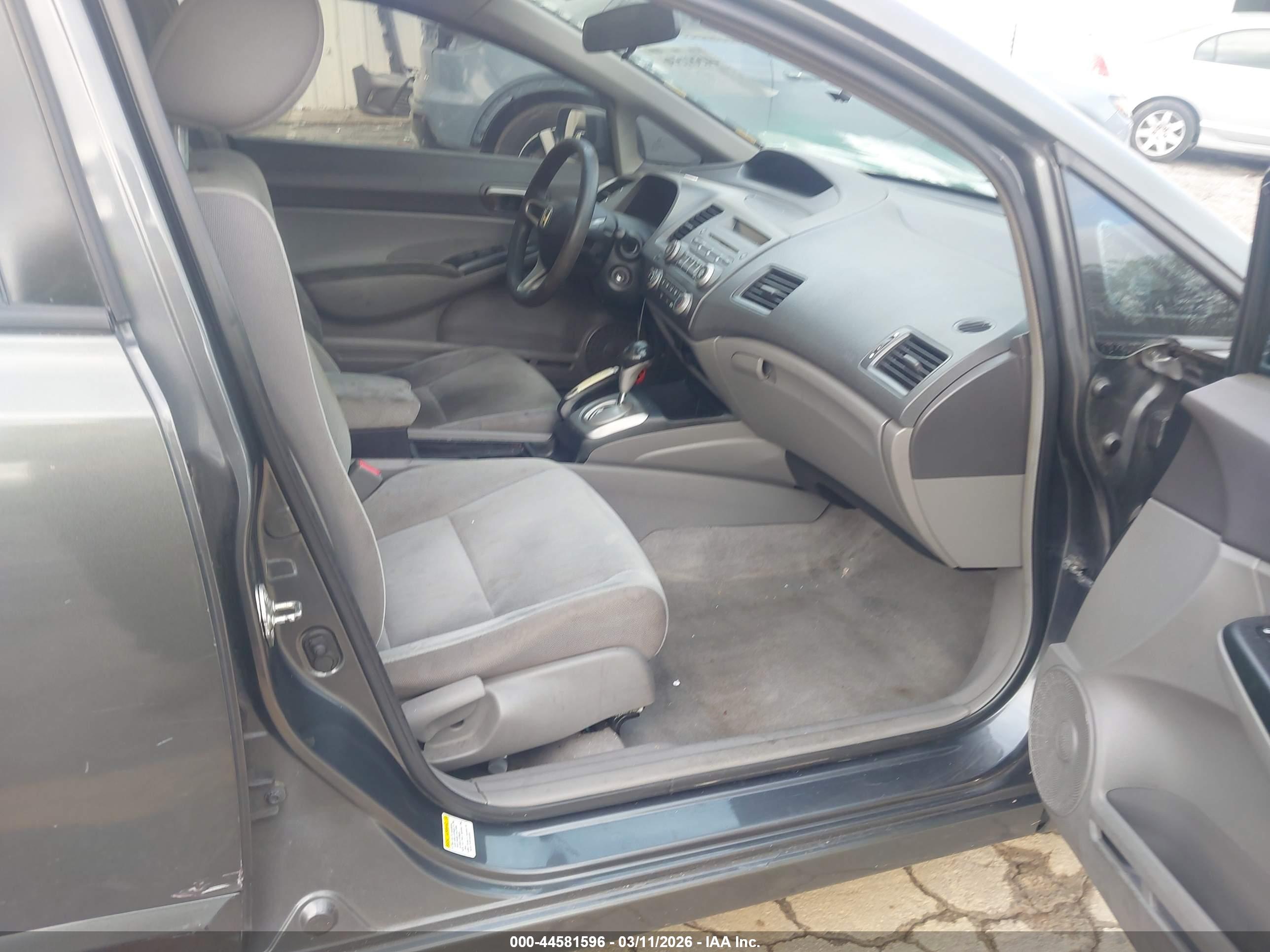 HONDA CIVIC image 5