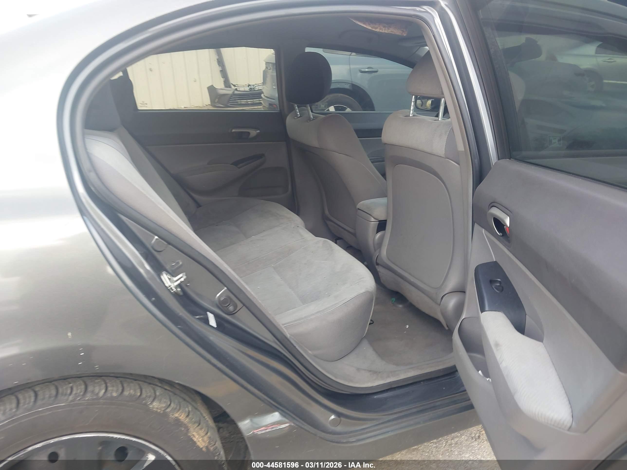 HONDA CIVIC image 8