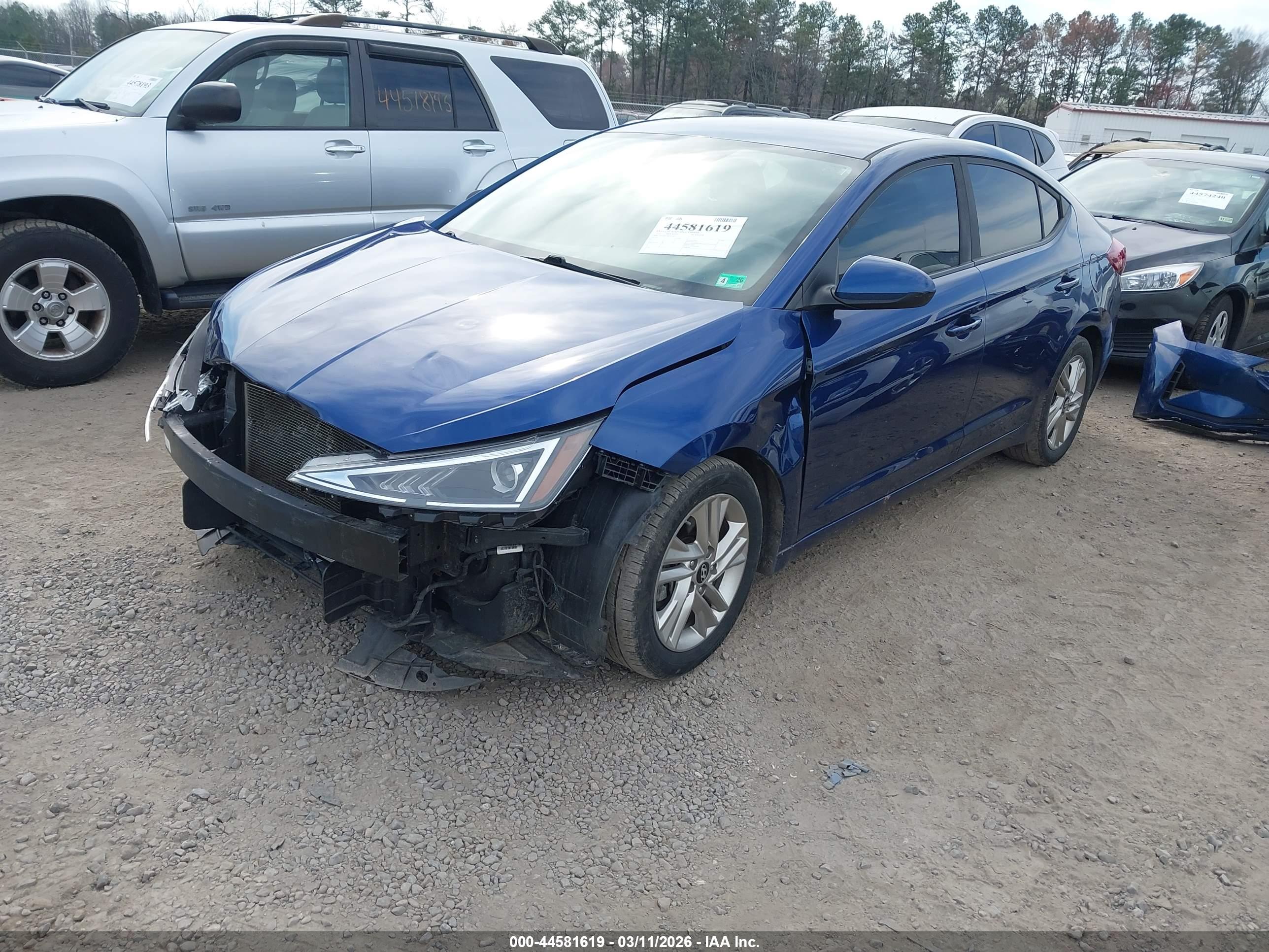 HYUNDAI ELANTRA image 2