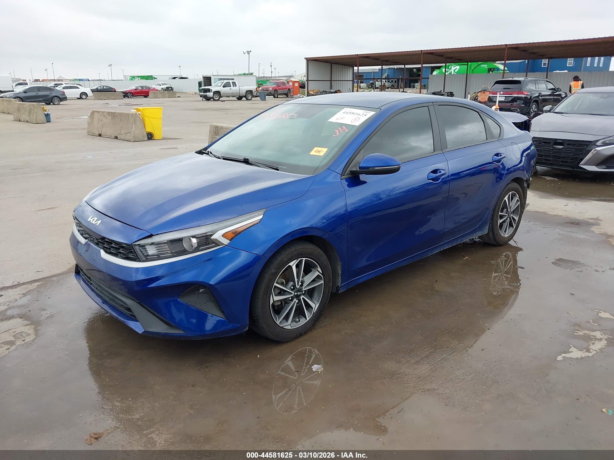 KIA FORTE image 2