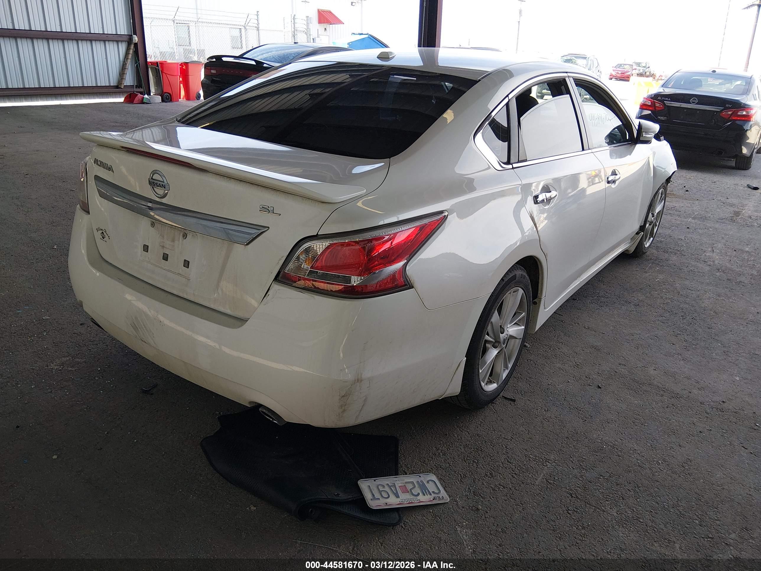 NISSAN ALTIMA image 4