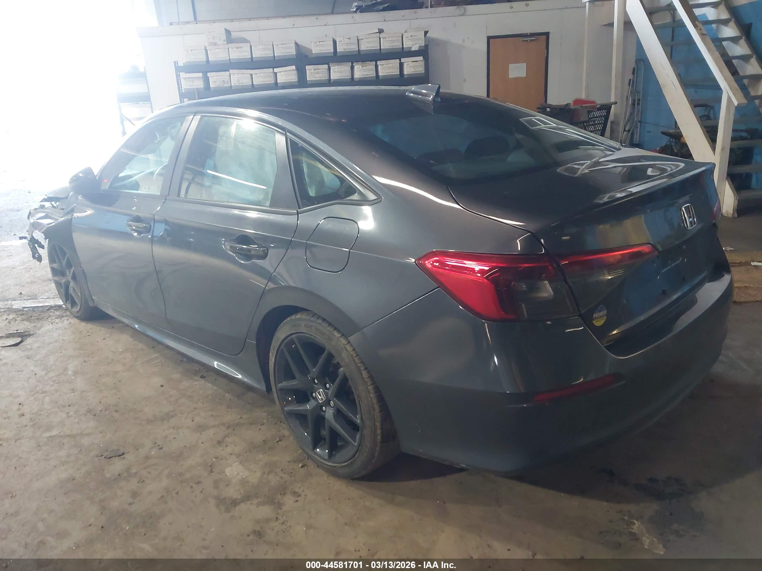 HONDA CIVIC image 3