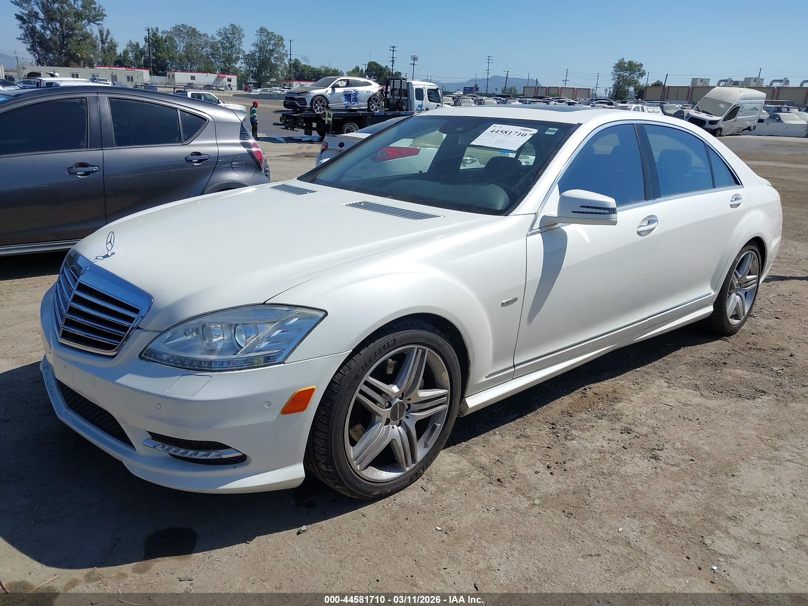 MERCEDES-BENZ S image 2