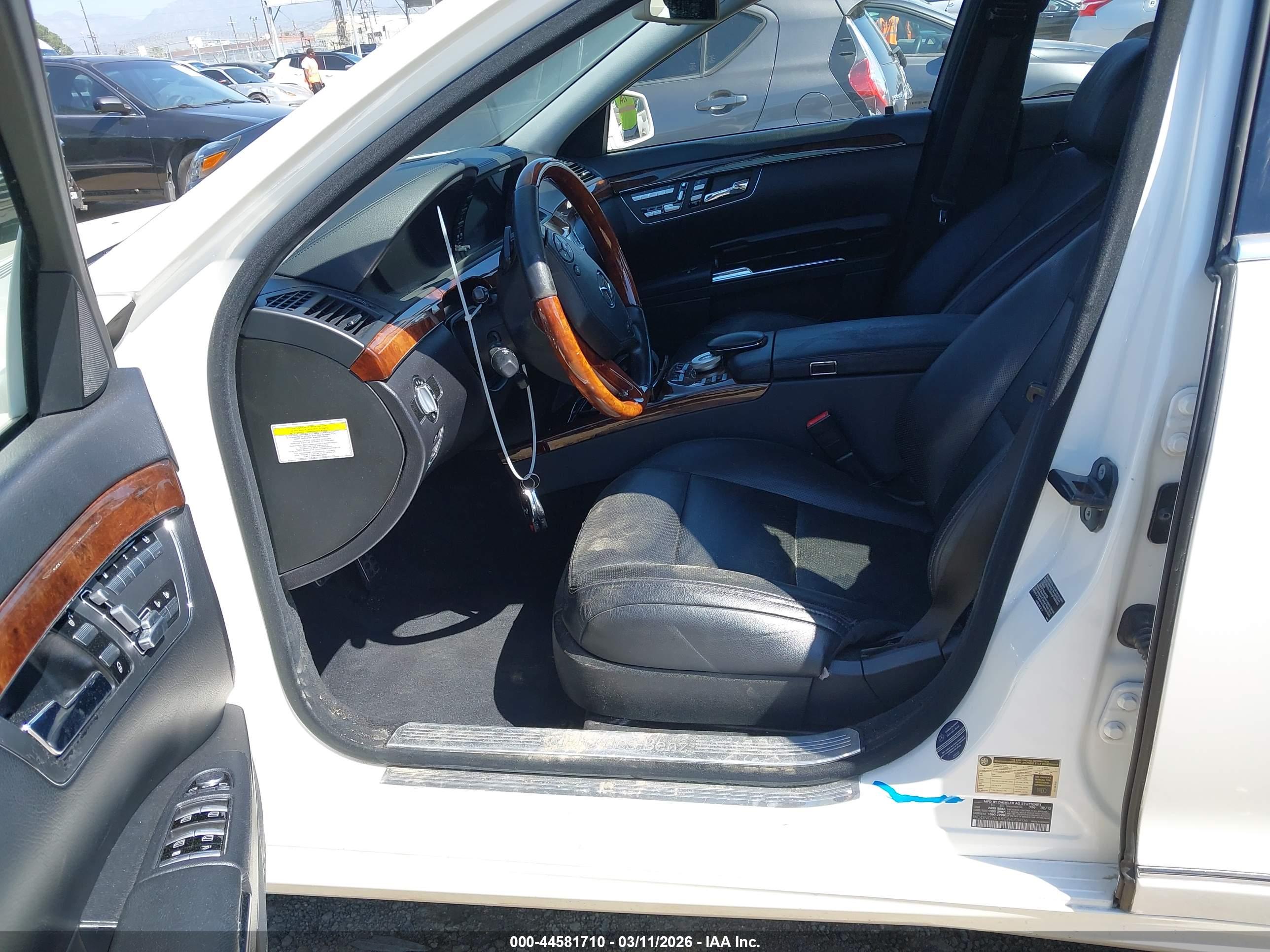 MERCEDES-BENZ S image 6