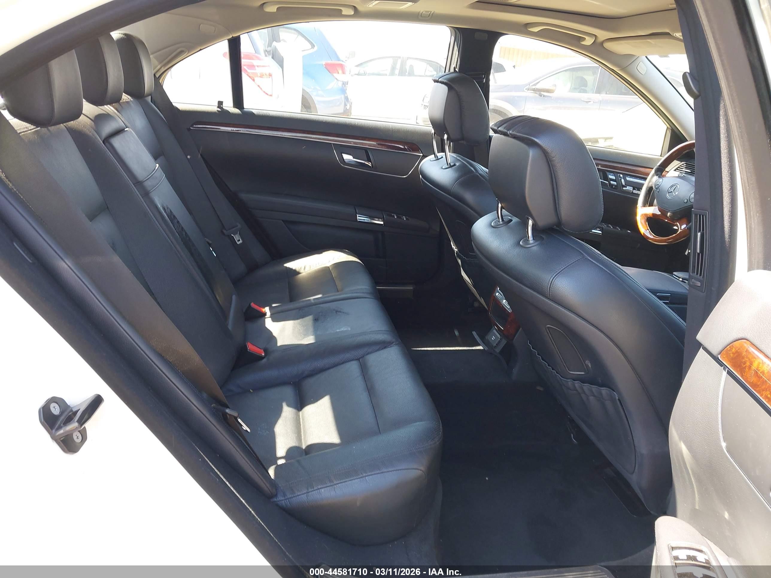 MERCEDES-BENZ S image 8