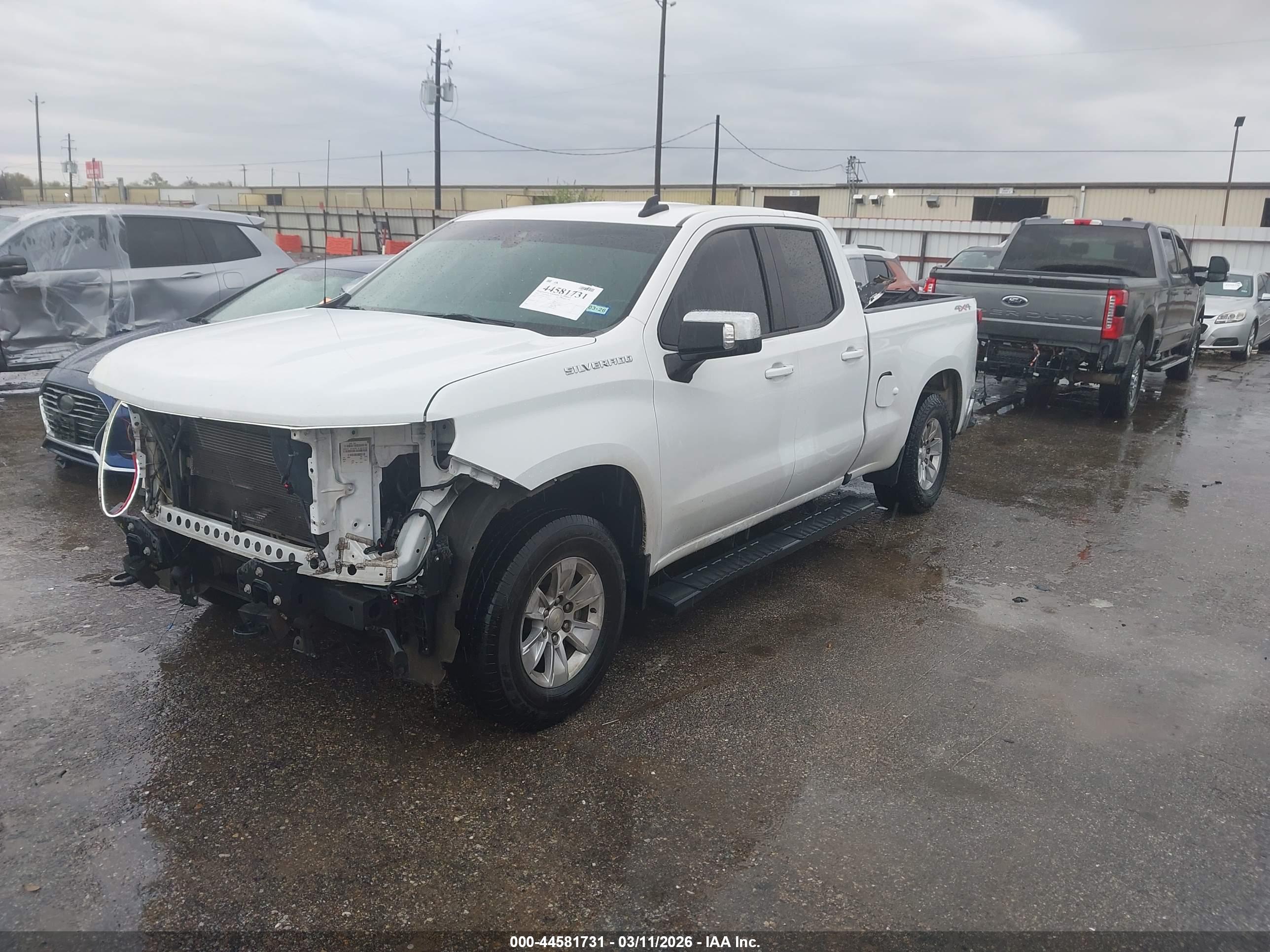 CHEVROLET SILVERADO image 2
