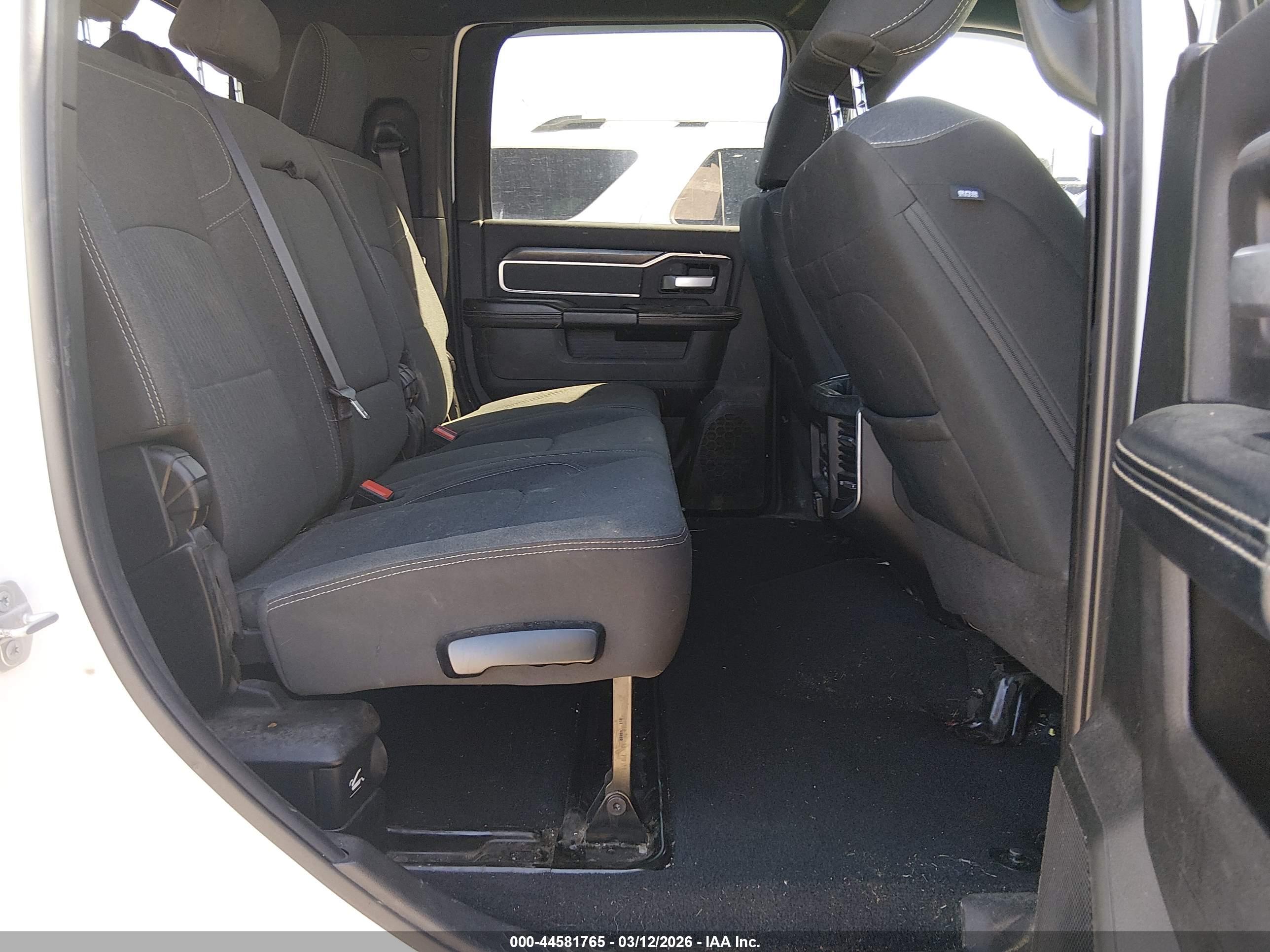 RAM 2500 image 8