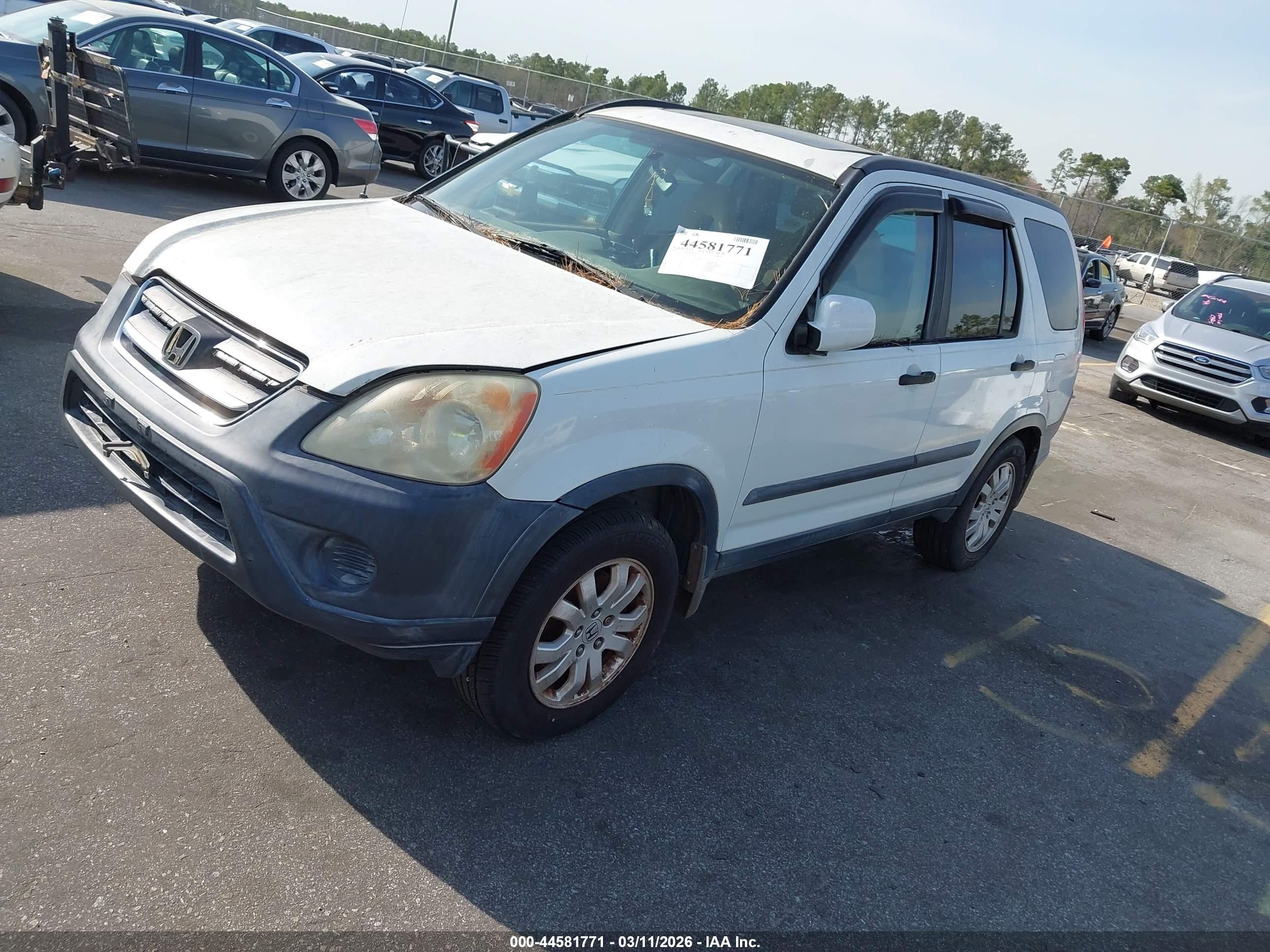 HONDA CR-V image 2