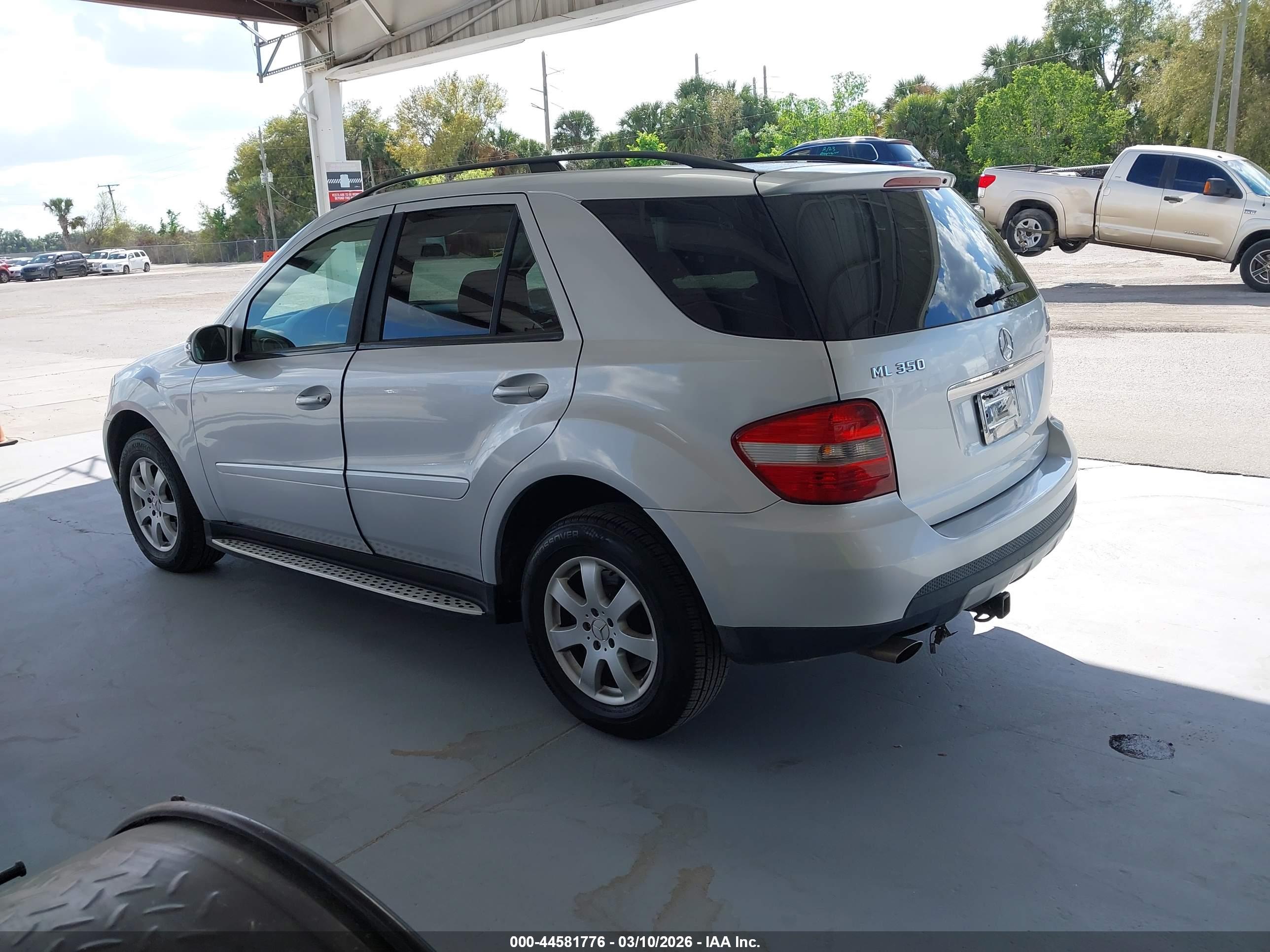 MERCEDES-BENZ ML image 3