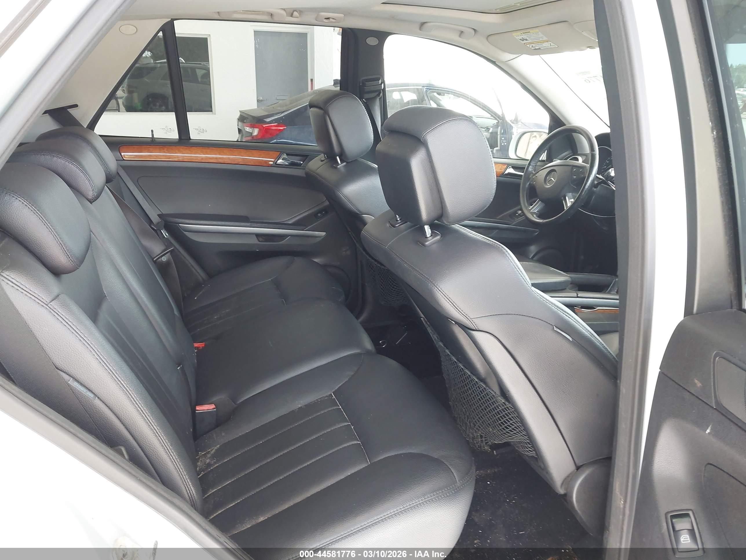 MERCEDES-BENZ ML image 8