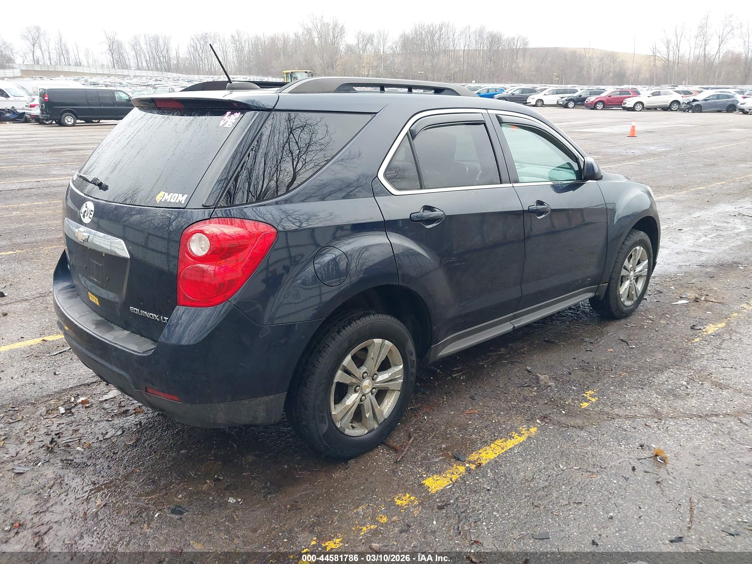 CHEVROLET EQUINOX image 4