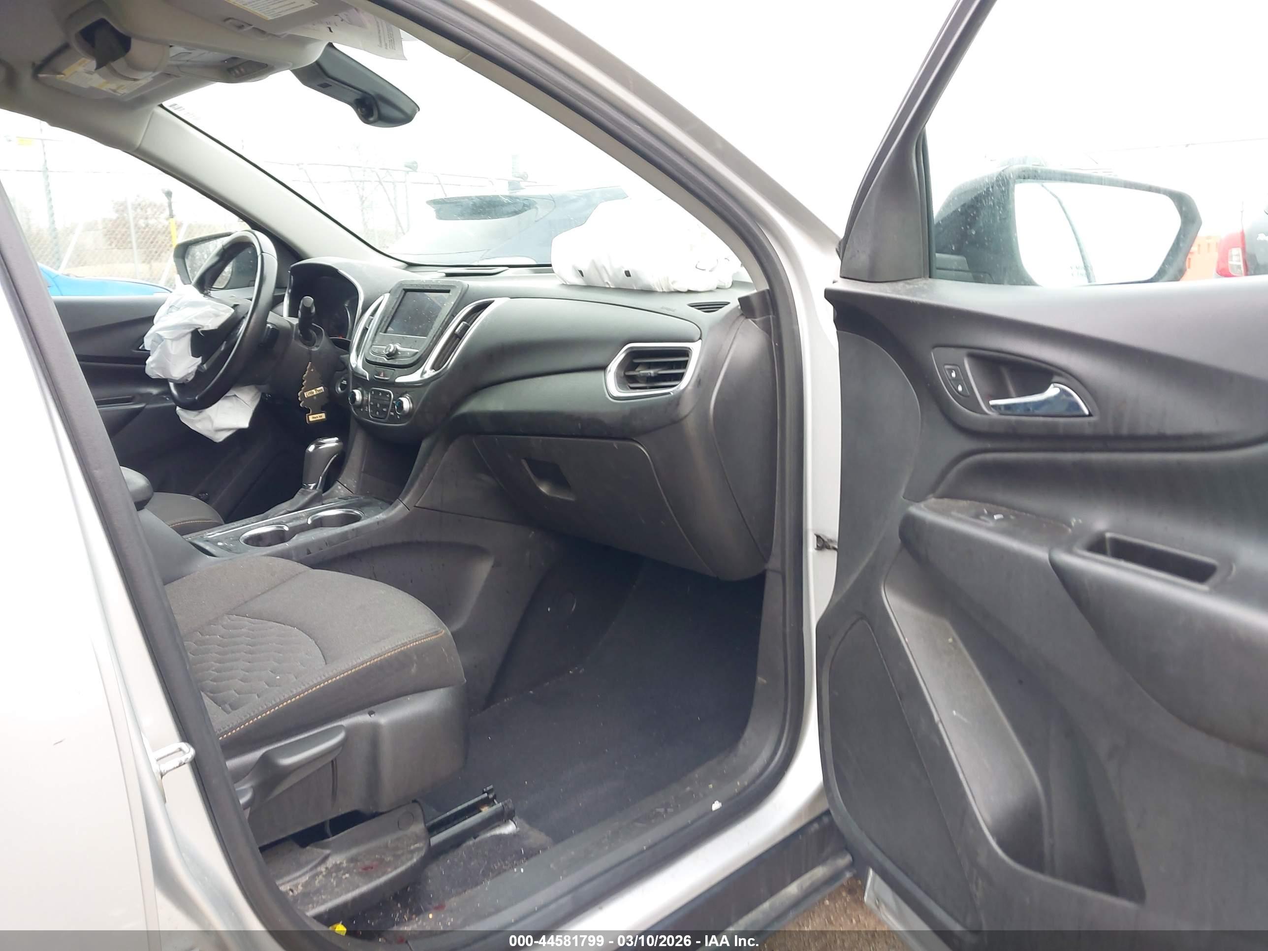 CHEVROLET EQUINOX image 5