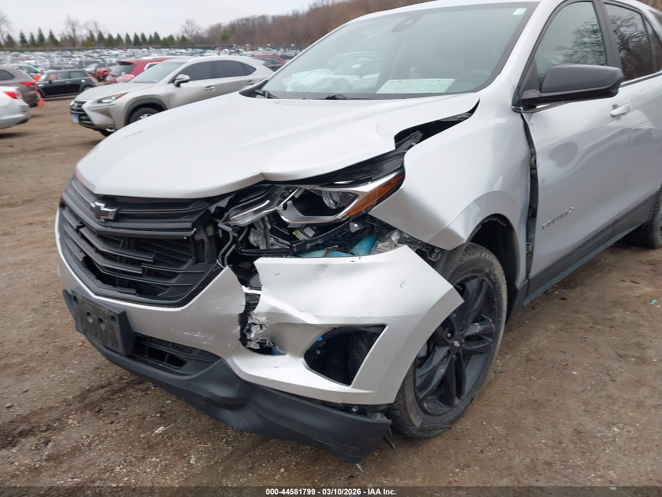 CHEVROLET EQUINOX image 6