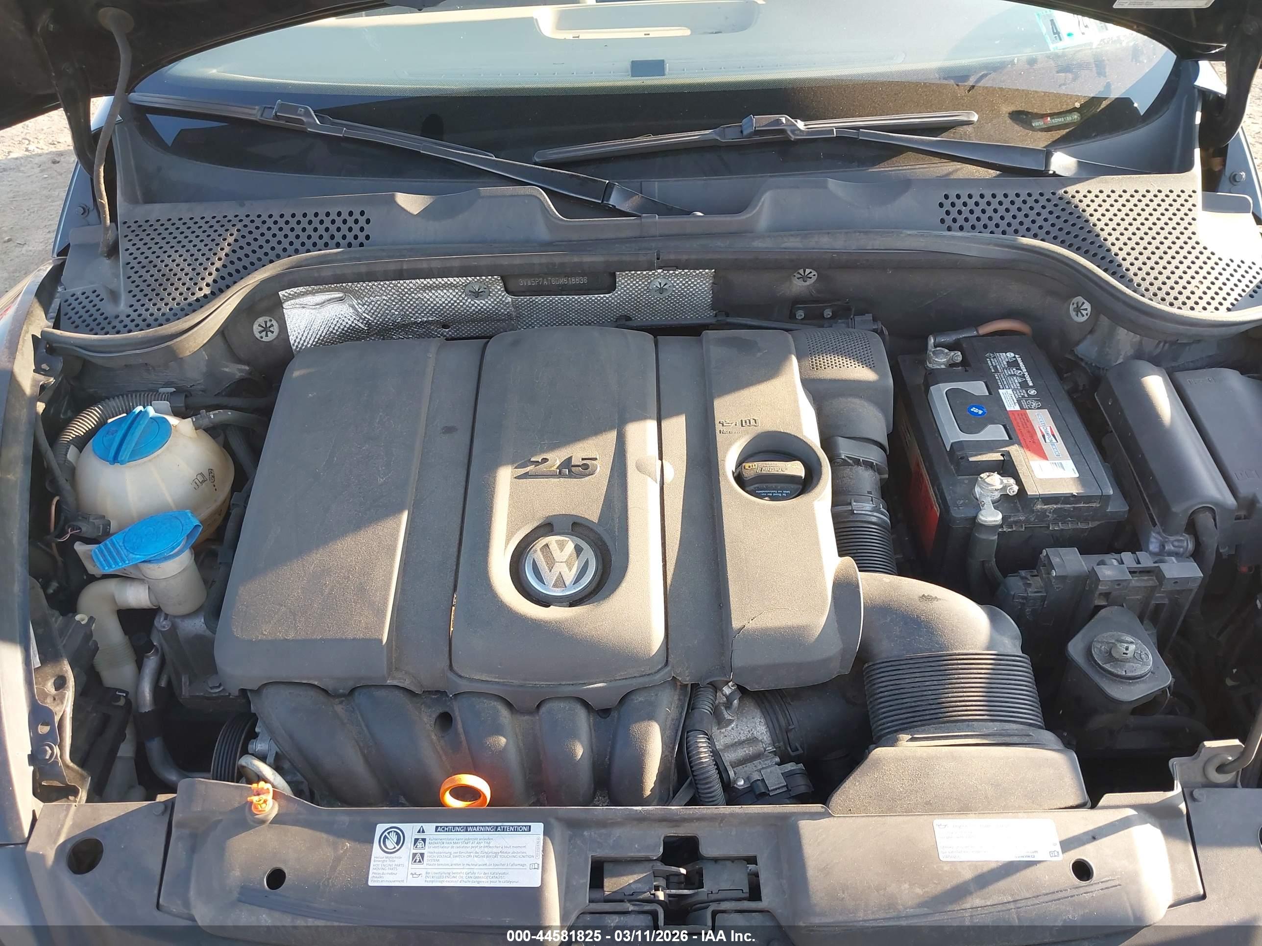 VOLKSWAGEN BEETLE image 10