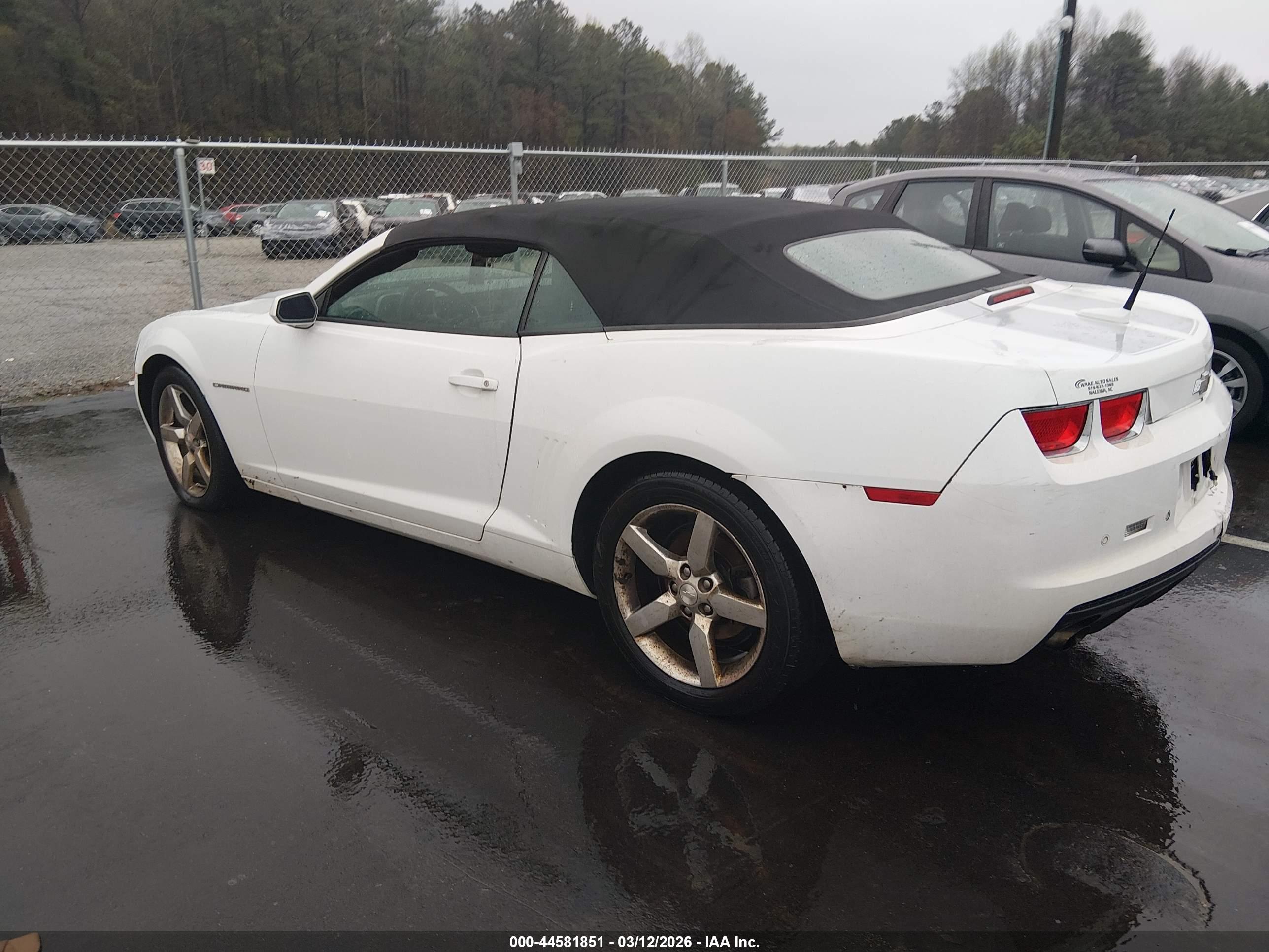 CHEVROLET CAMARO image 3