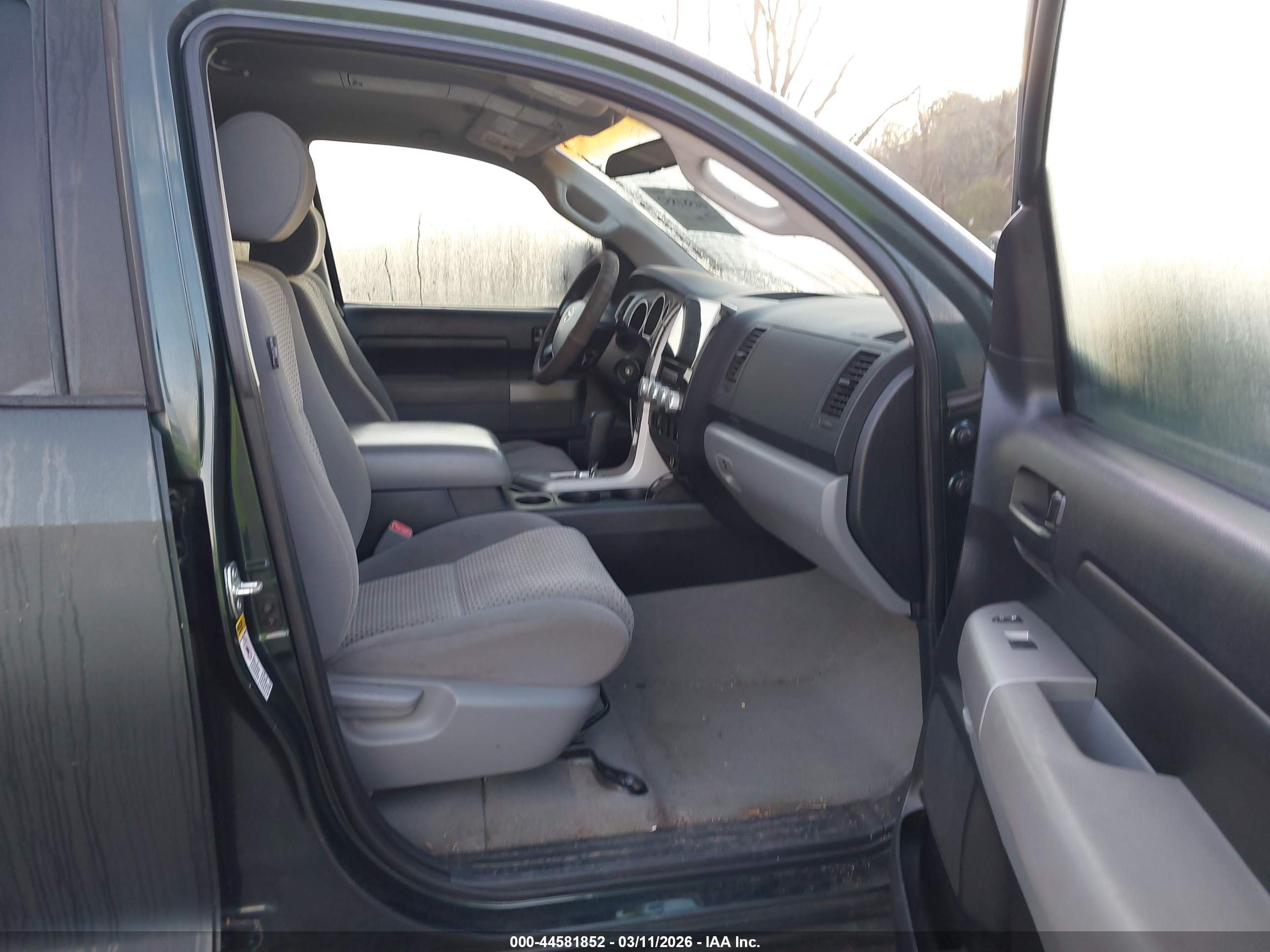 TOYOTA TUNDRA image 5