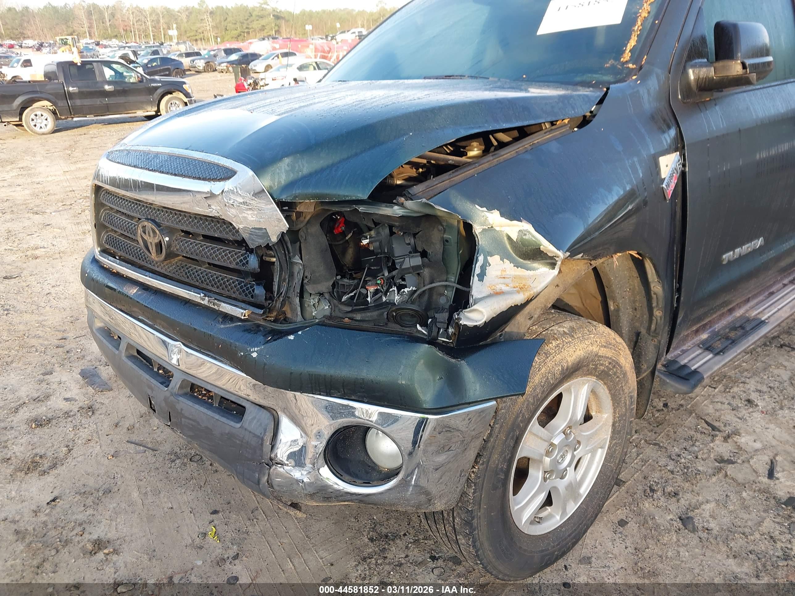 TOYOTA TUNDRA image 6
