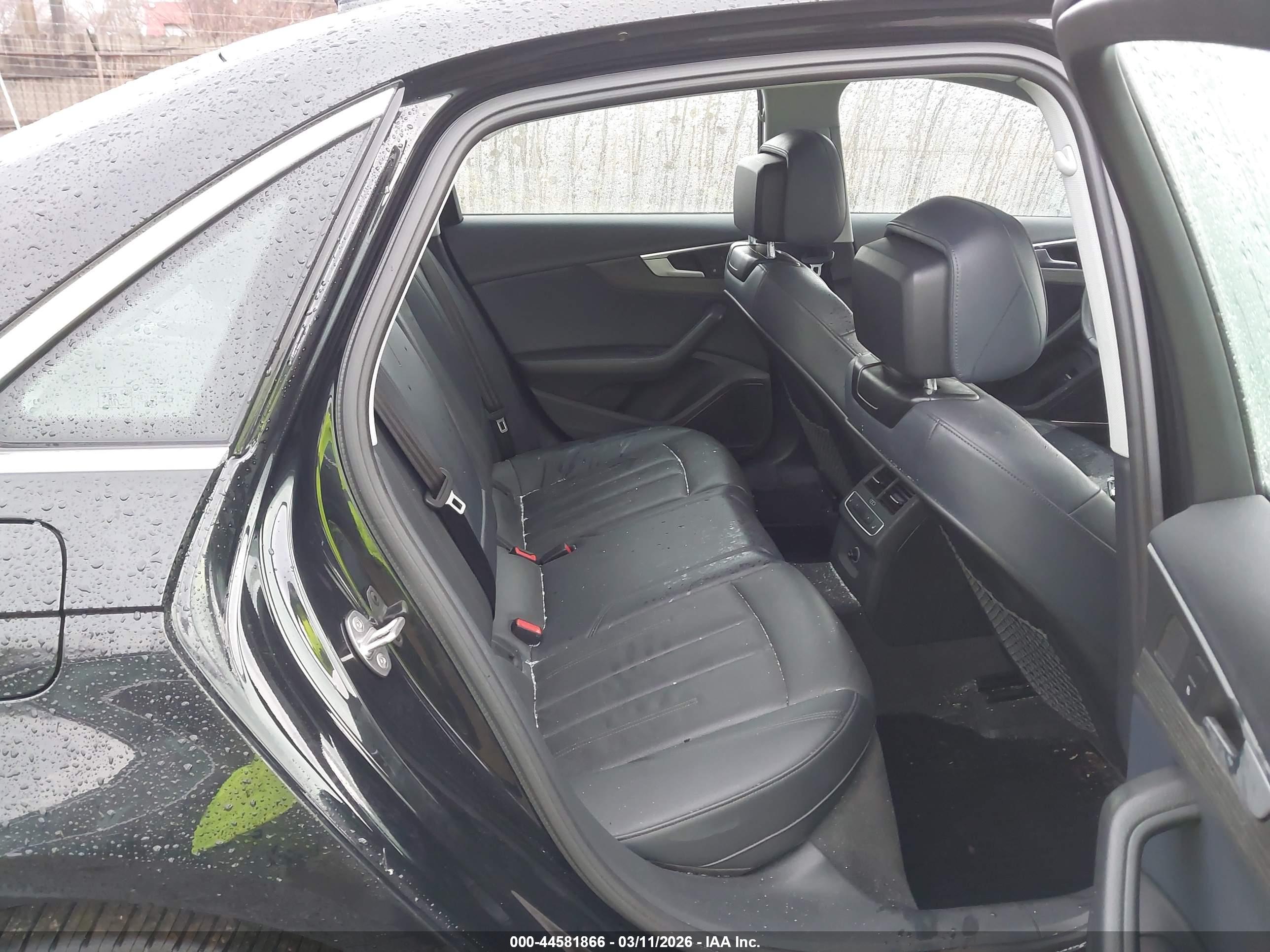 AUDI A4 image 8