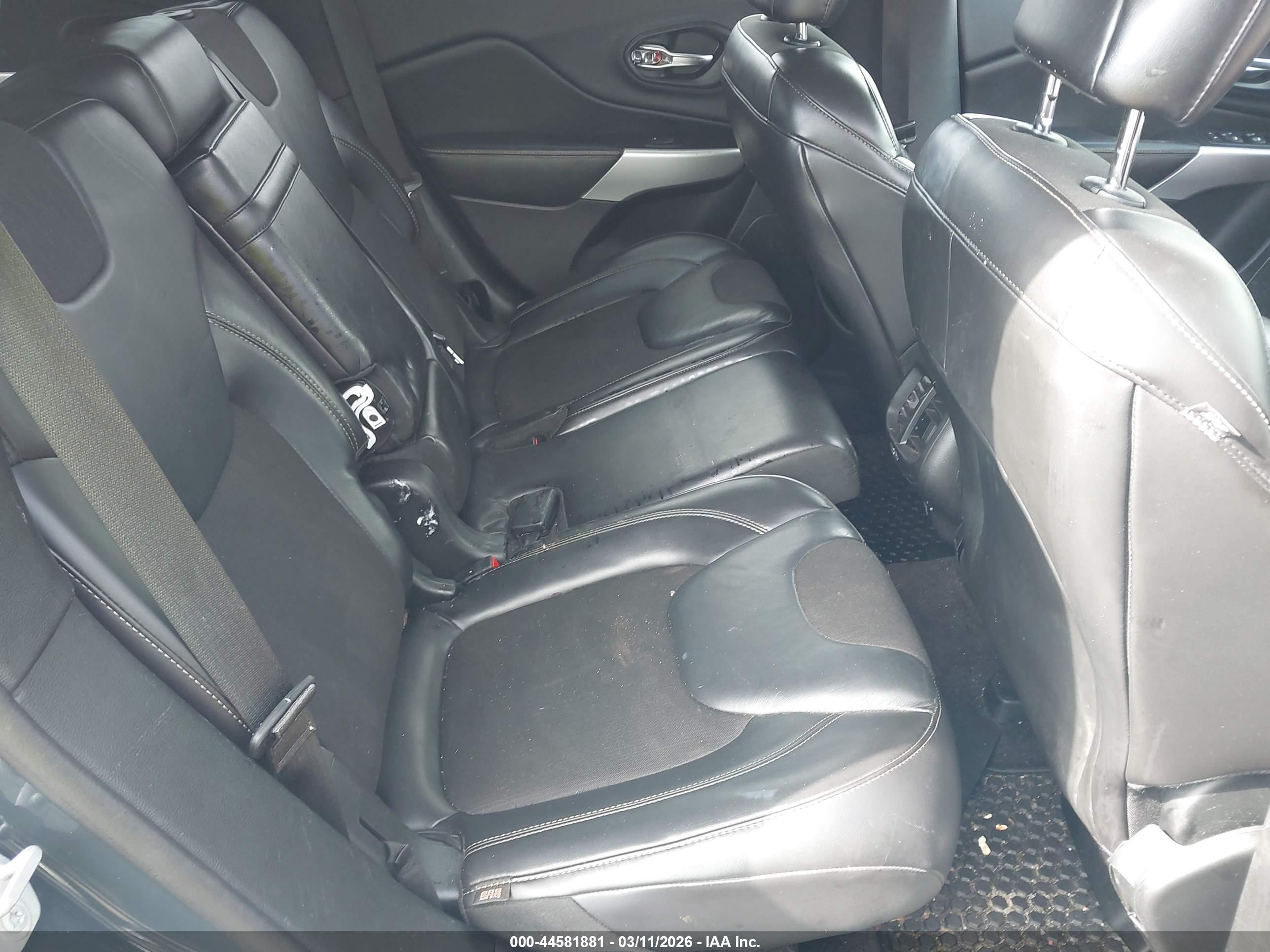 JEEP CHEROKEE image 8