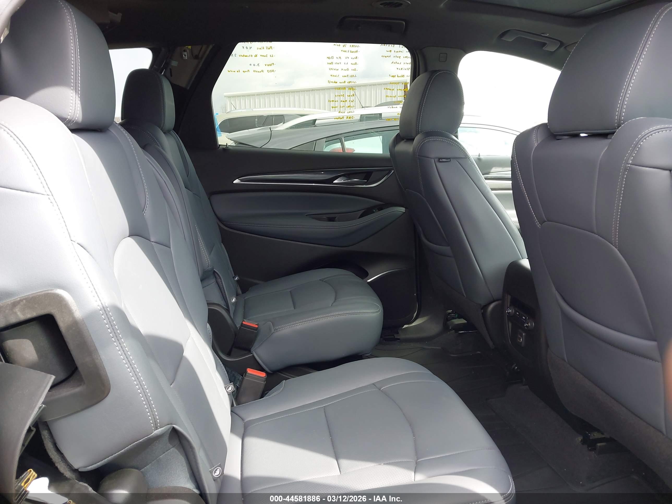 BUICK ENCLAVE image 8